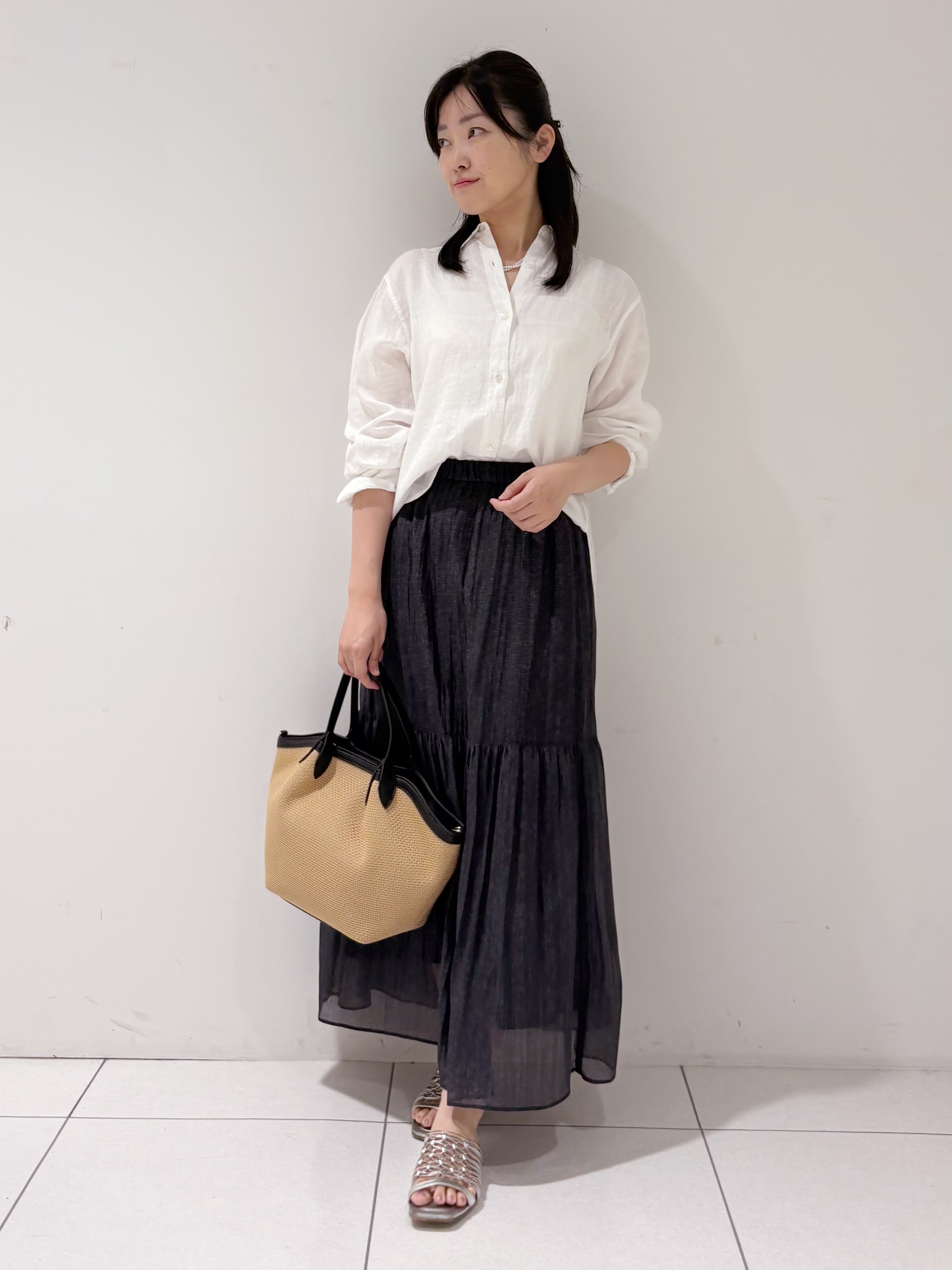 momokoさんの「INDIVI｜【接触冷感／2WAY】カシュクールリネンシャツ」を使ったコーディネート