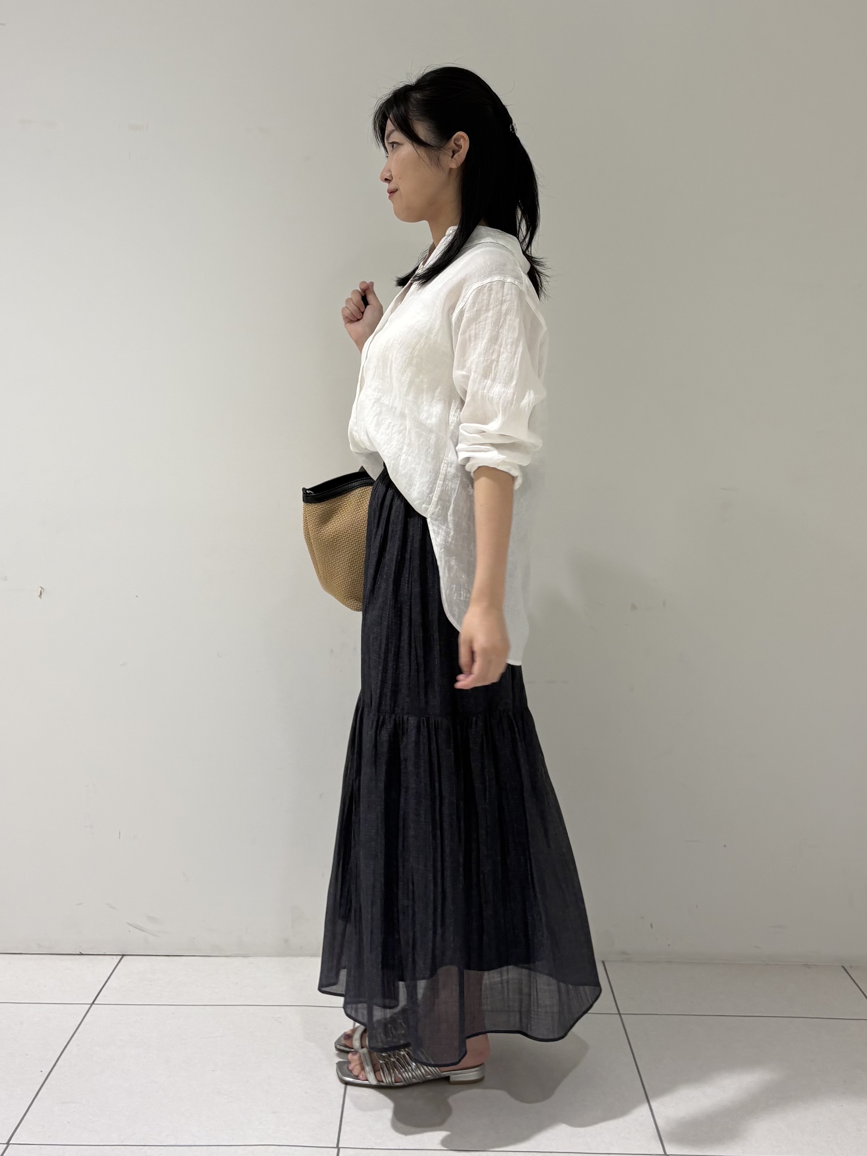 momokoさんの「INDIVI｜【接触冷感／2WAY】カシュクールリネンシャツ」を使ったコーディネート