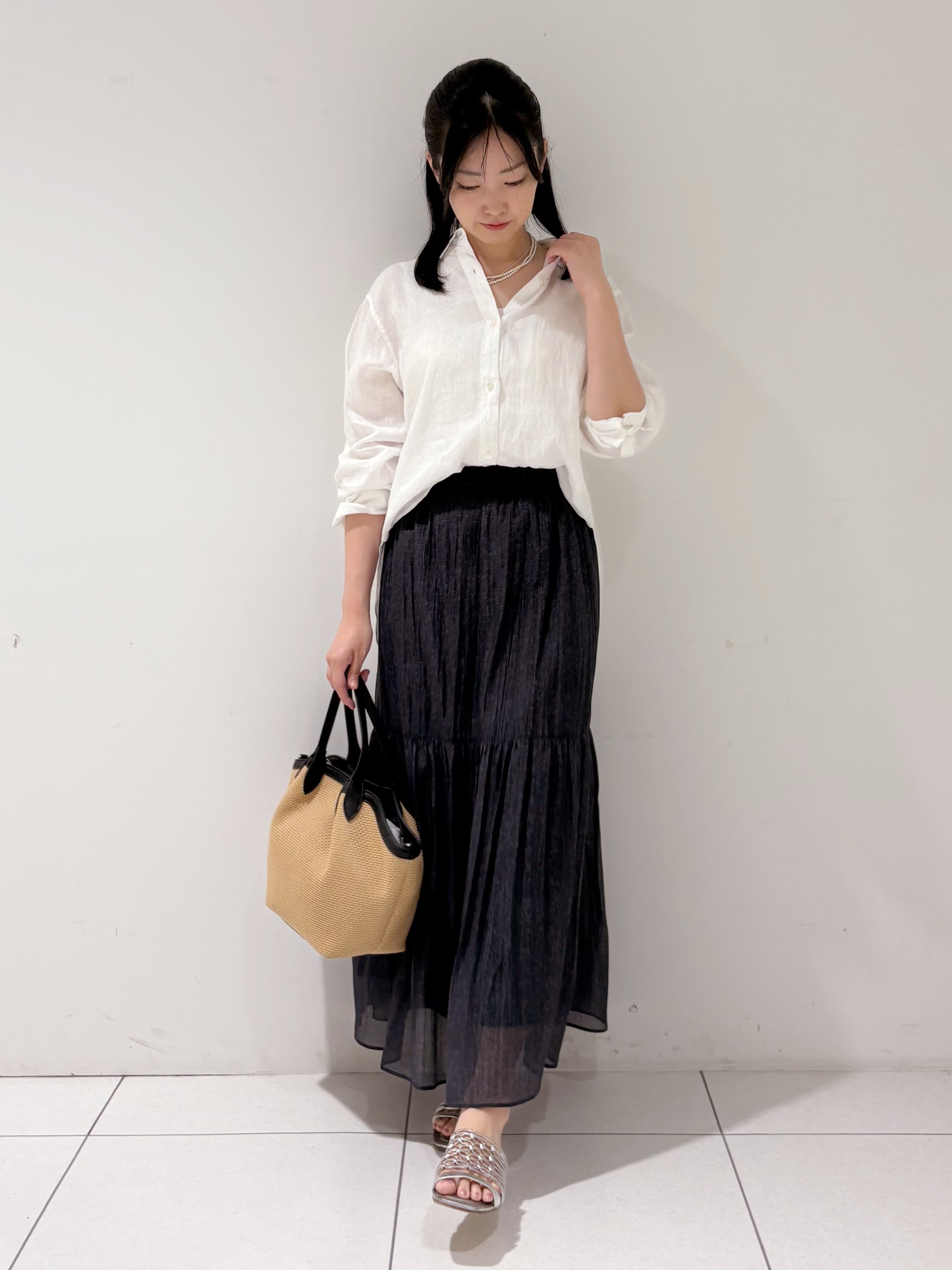 momokoさんの「INDIVI｜【接触冷感／2WAY】カシュクールリネンシャツ」を使ったコーディネート