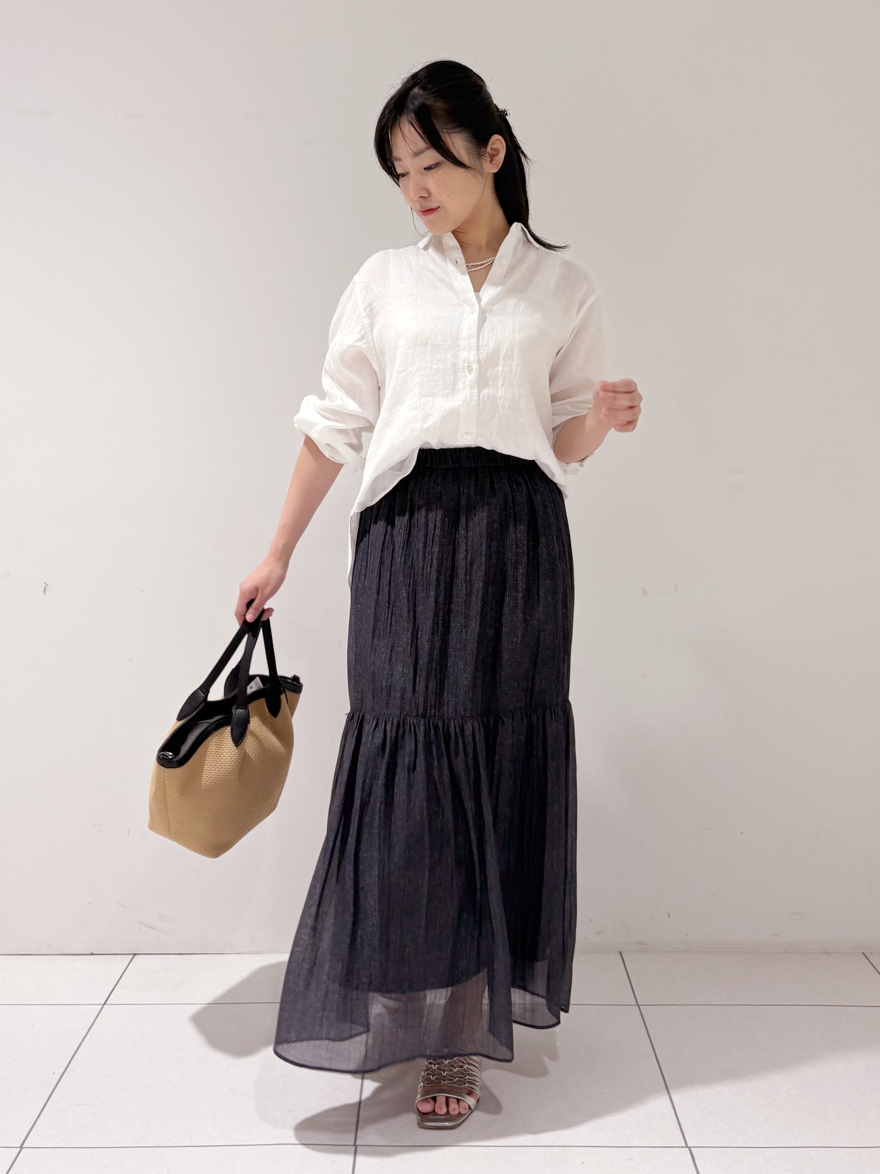 momokoさんの「INDIVI｜【接触冷感／2WAY】カシュクールリネンシャツ」を使ったコーディネート