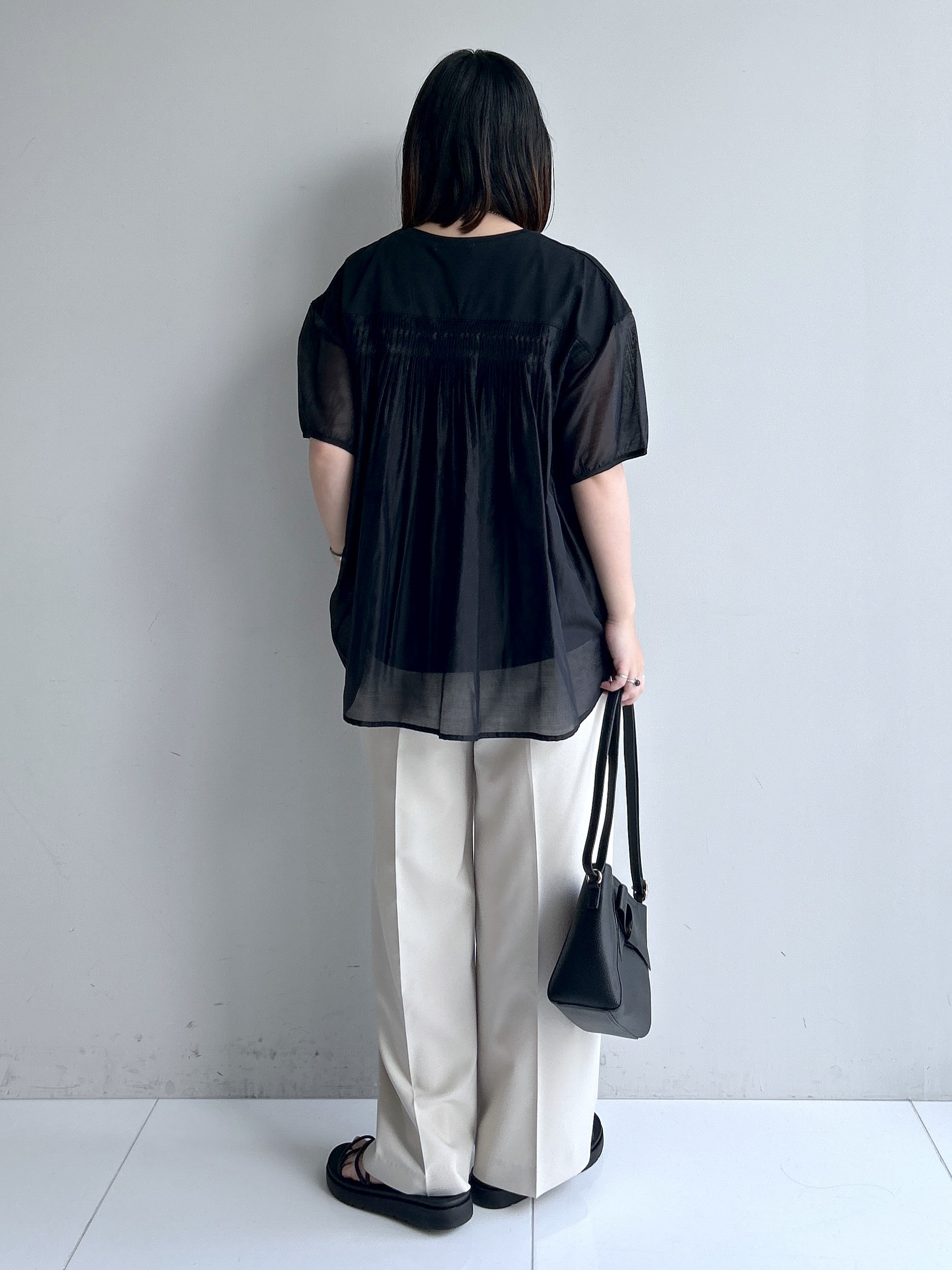 Hirokaさんの「grove｜【UVカット】体型カバー叶う、バックプリーツTシャツ」を使ったコーディネート