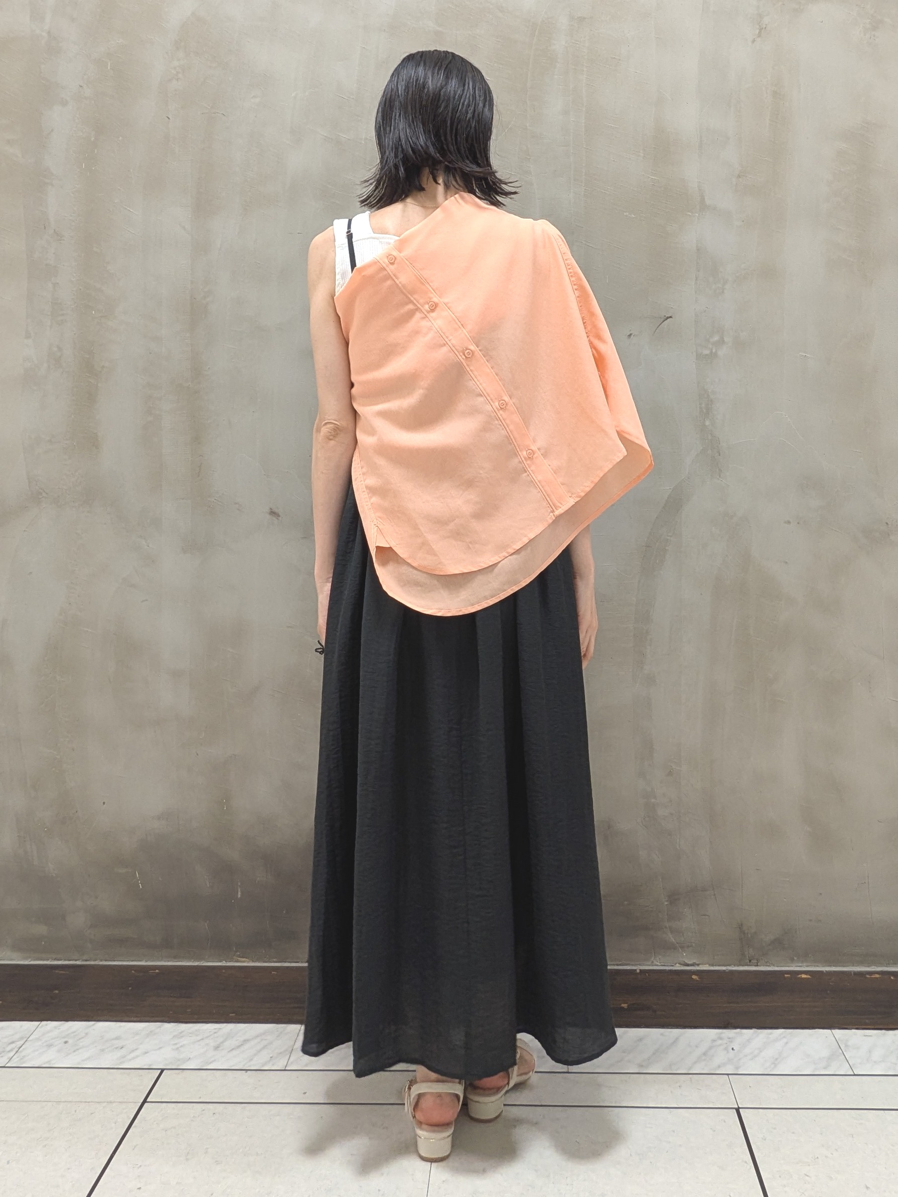 shioさんの「grove｜【洗濯機OK】朝晩の気温差に◎軽やかシアーシャツ」を使ったコーディネート