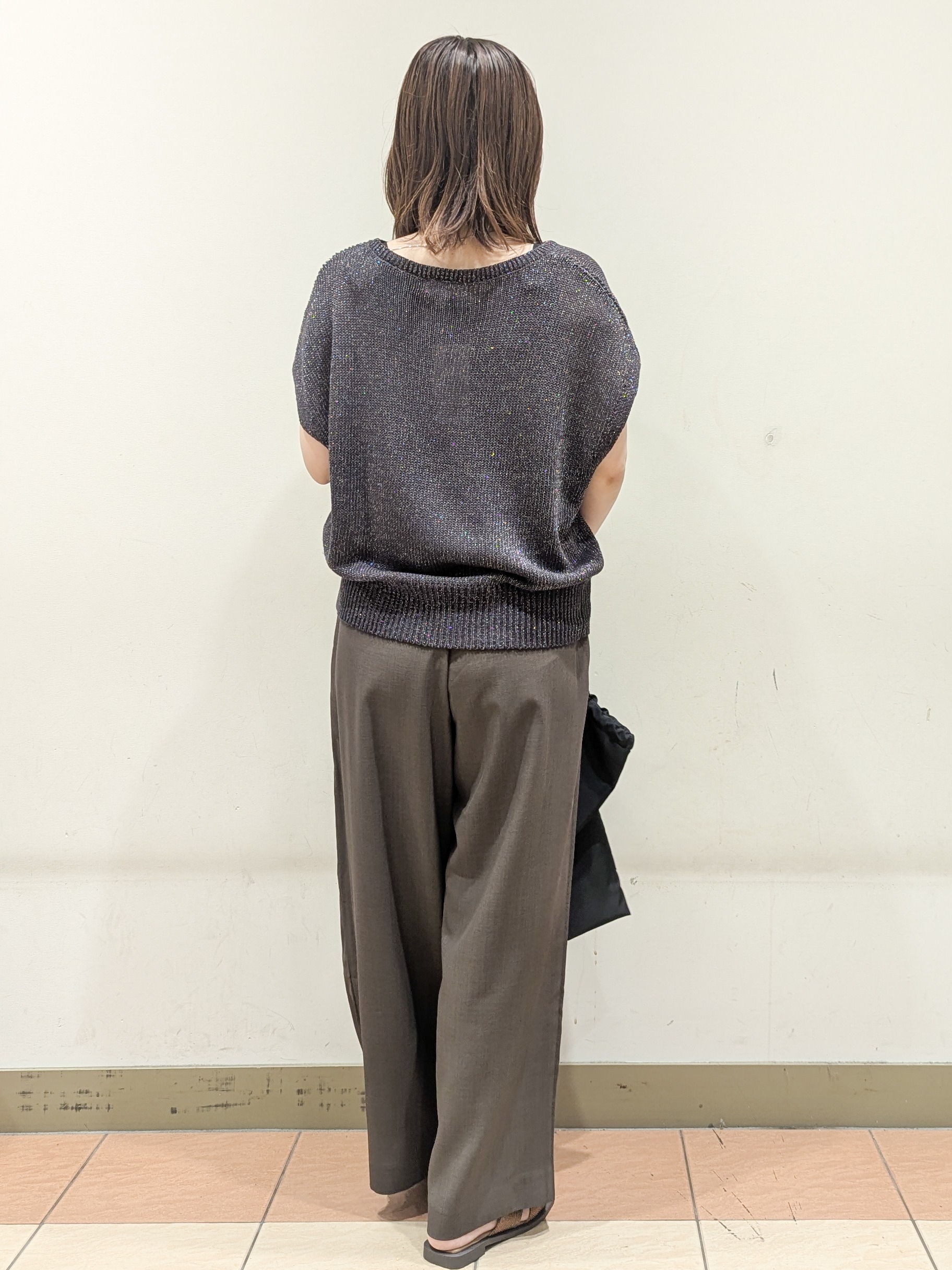 Miさんの「OPAQUE.CLIP｜ラメメッシュ フレンチスリーブニット【洗濯機OK】」を使ったコーディネート