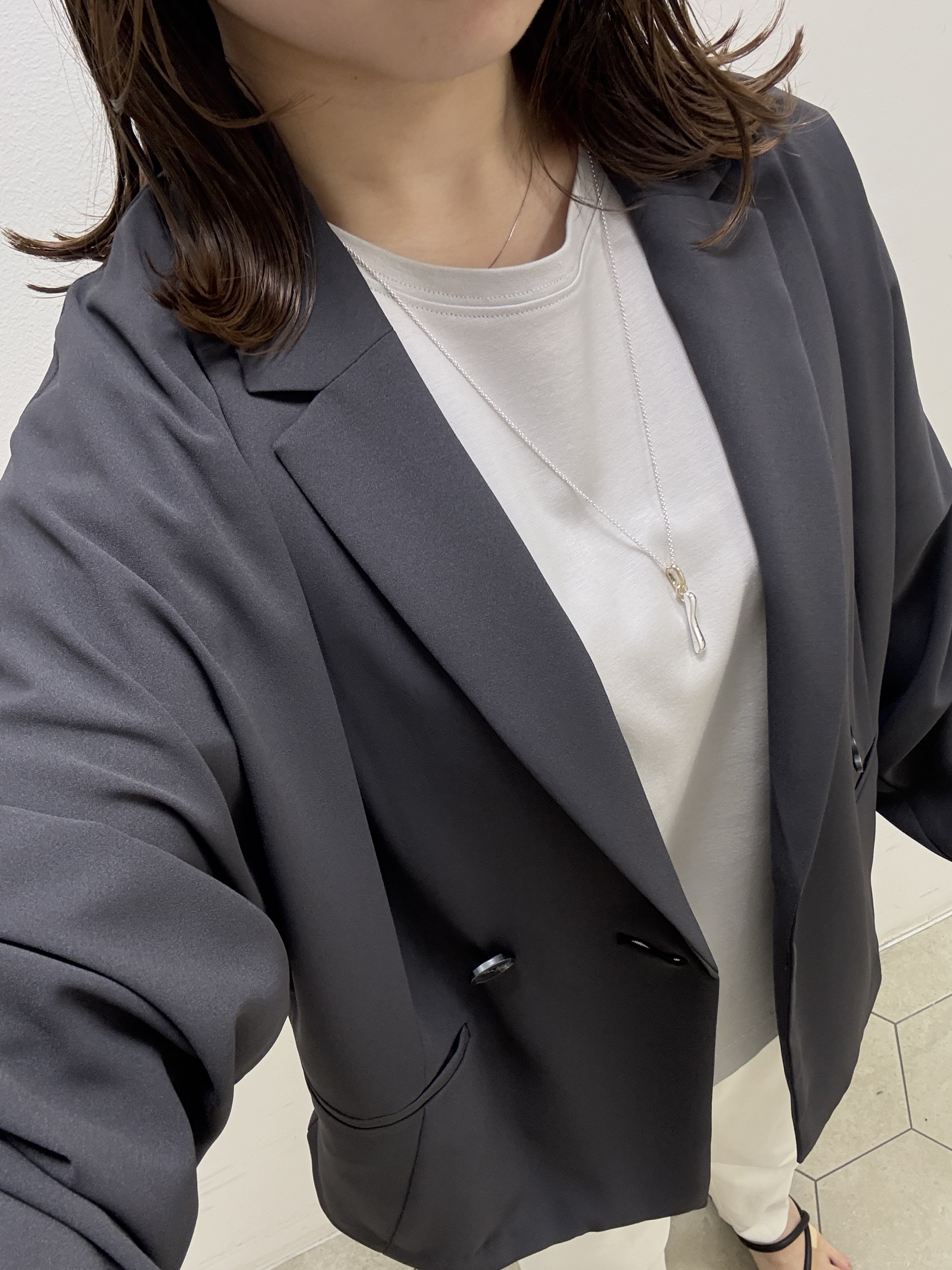 kahoさんの「INDIVI｜【接触冷感／透湿／着る日傘】ドルマンダブルジャケット」を使ったコーディネート