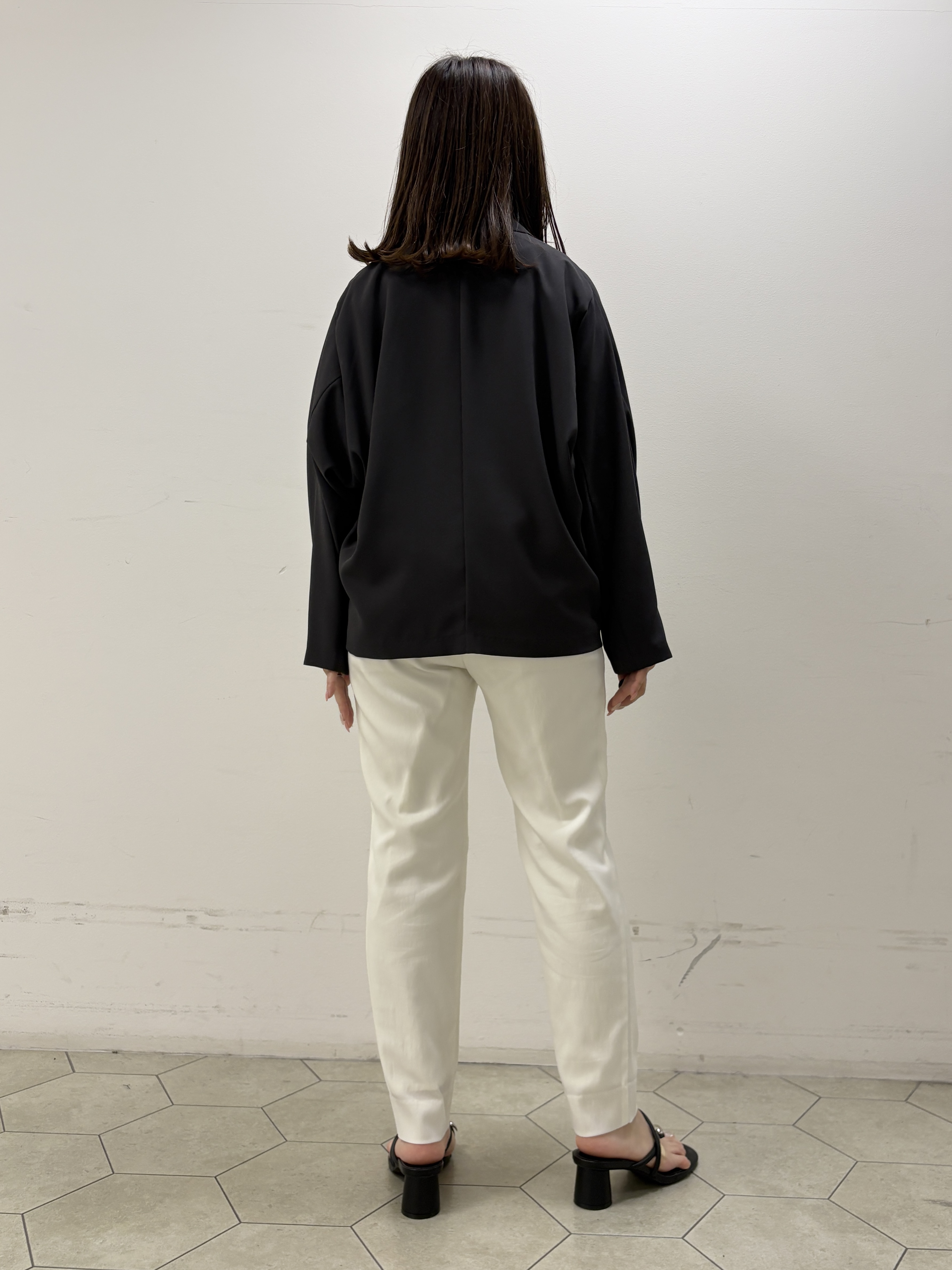 kahoさんの「INDIVI｜【接触冷感／透湿／着る日傘】ドルマンダブルジャケット」を使ったコーディネート