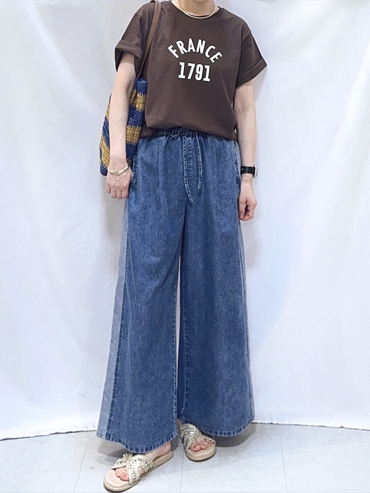 𝐇𝐢𝐫𝐨𝐦𝐢さんの「SHOO･LA･RUE｜【洗濯機可/S-LL】夏に快適サラサラ感 大人のプリントTシャツ」を使ったコーディネート