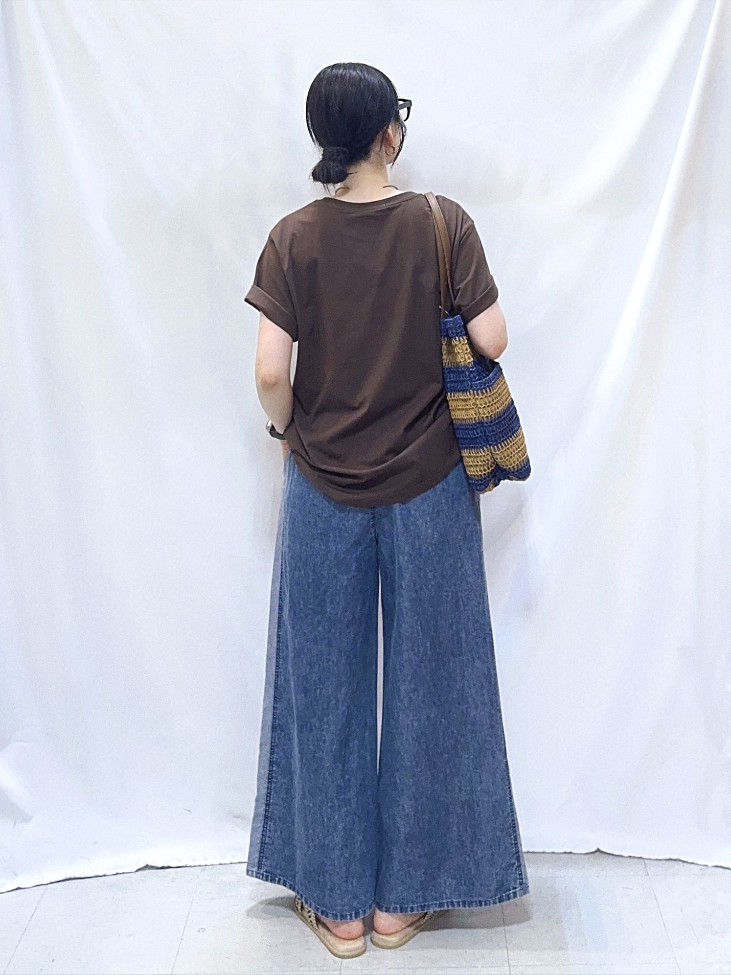 𝐇𝐢𝐫𝐨𝐦𝐢さんの「SHOO･LA･RUE｜【洗濯機可/S-LL】夏に快適サラサラ感 大人のプリントTシャツ」を使ったコーディネート