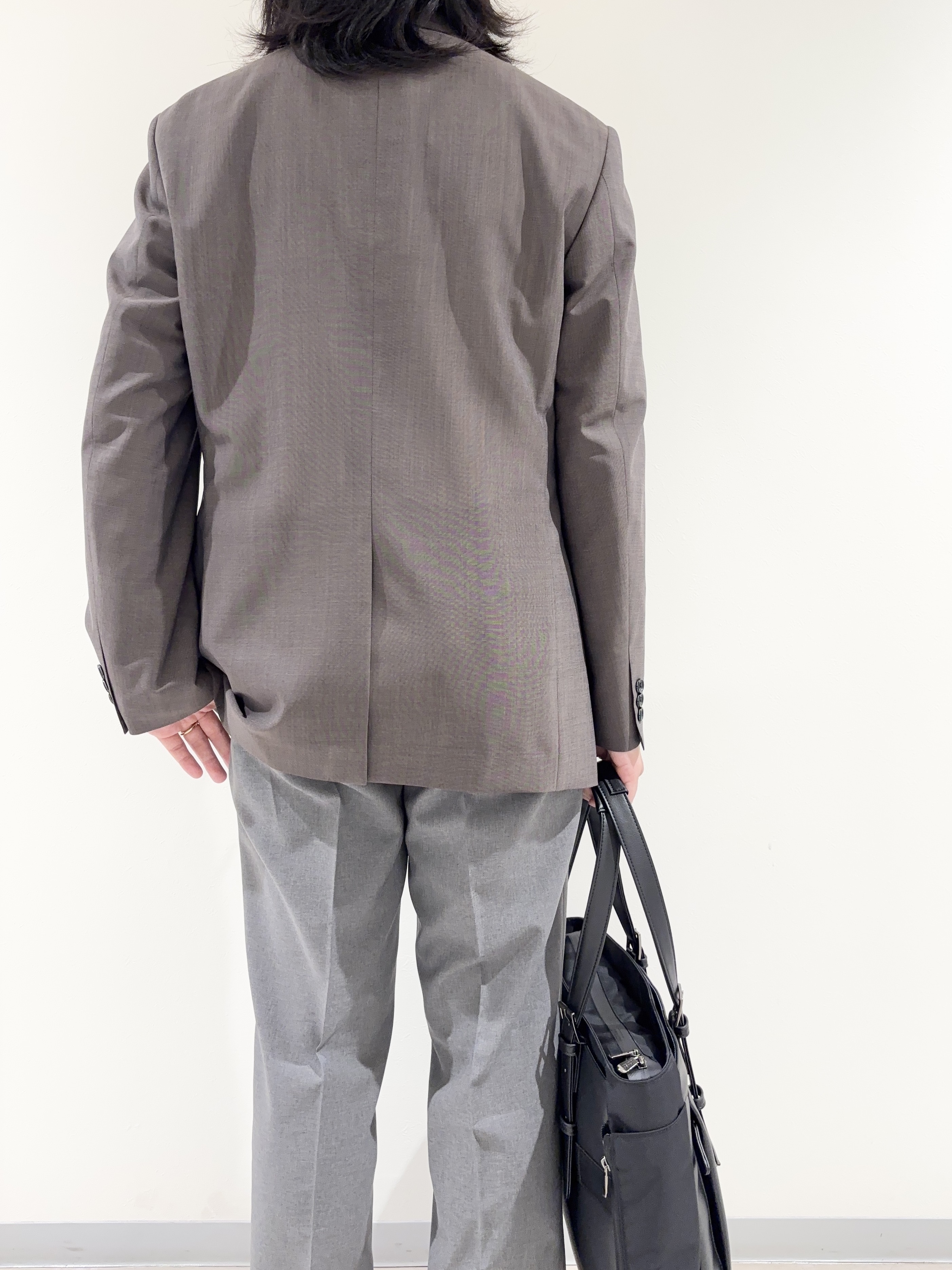及川さんの「TAKEO KIKUCHI｜【BOWLER HAT LABEL】トロピカルシャンブレージャケット」を使ったコーディネート
