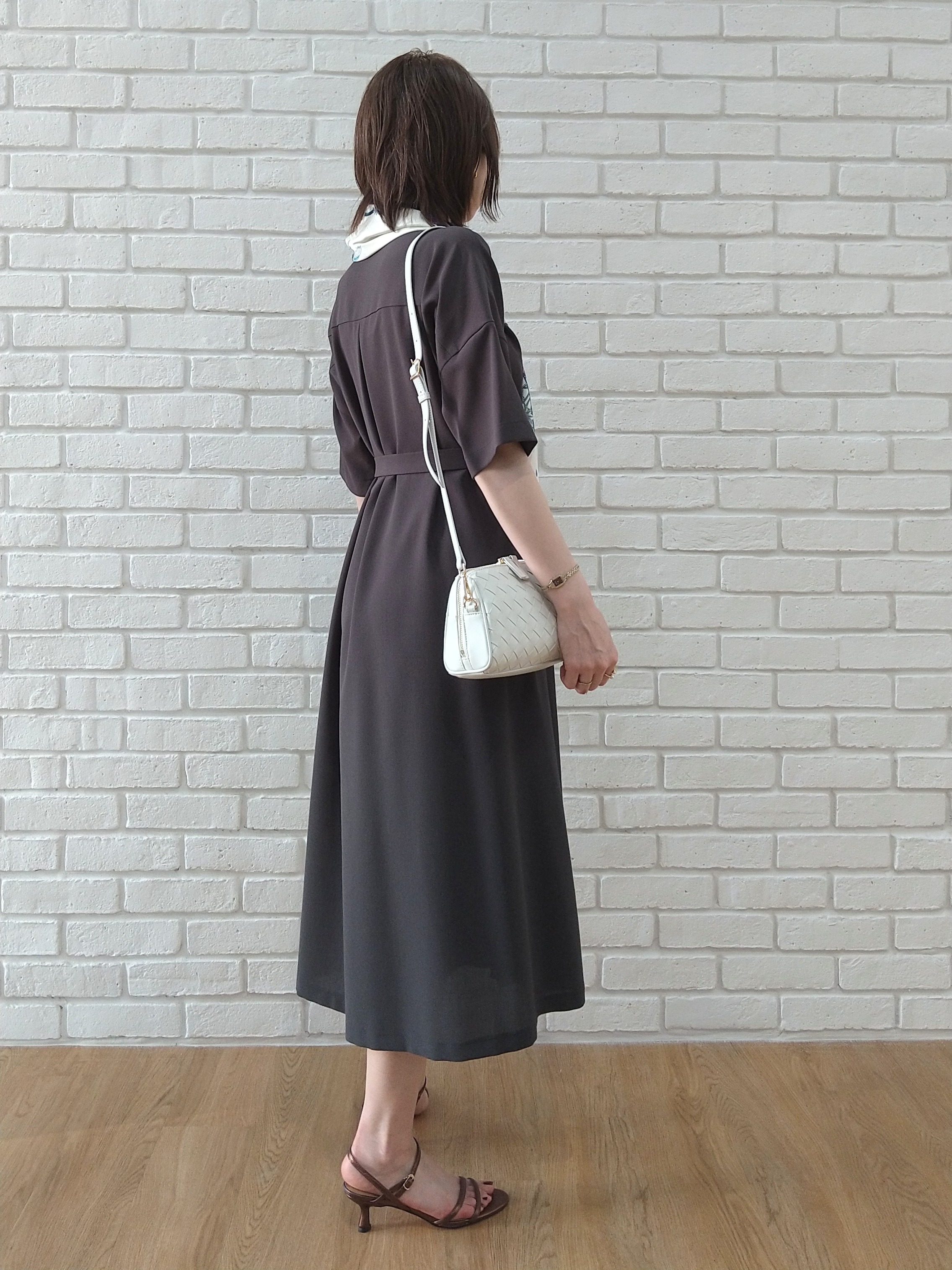 suzuさんの「UNTITLED｜【初秋も活躍/UVカット/接触冷感】エアリークールワンピース」を使ったコーディネート