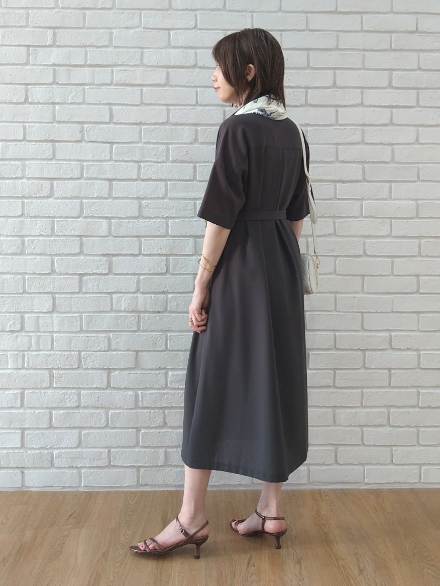 suzuさんの「UNTITLED｜【初秋も活躍/UVカット/接触冷感】エアリークールワンピース」を使ったコーディネート