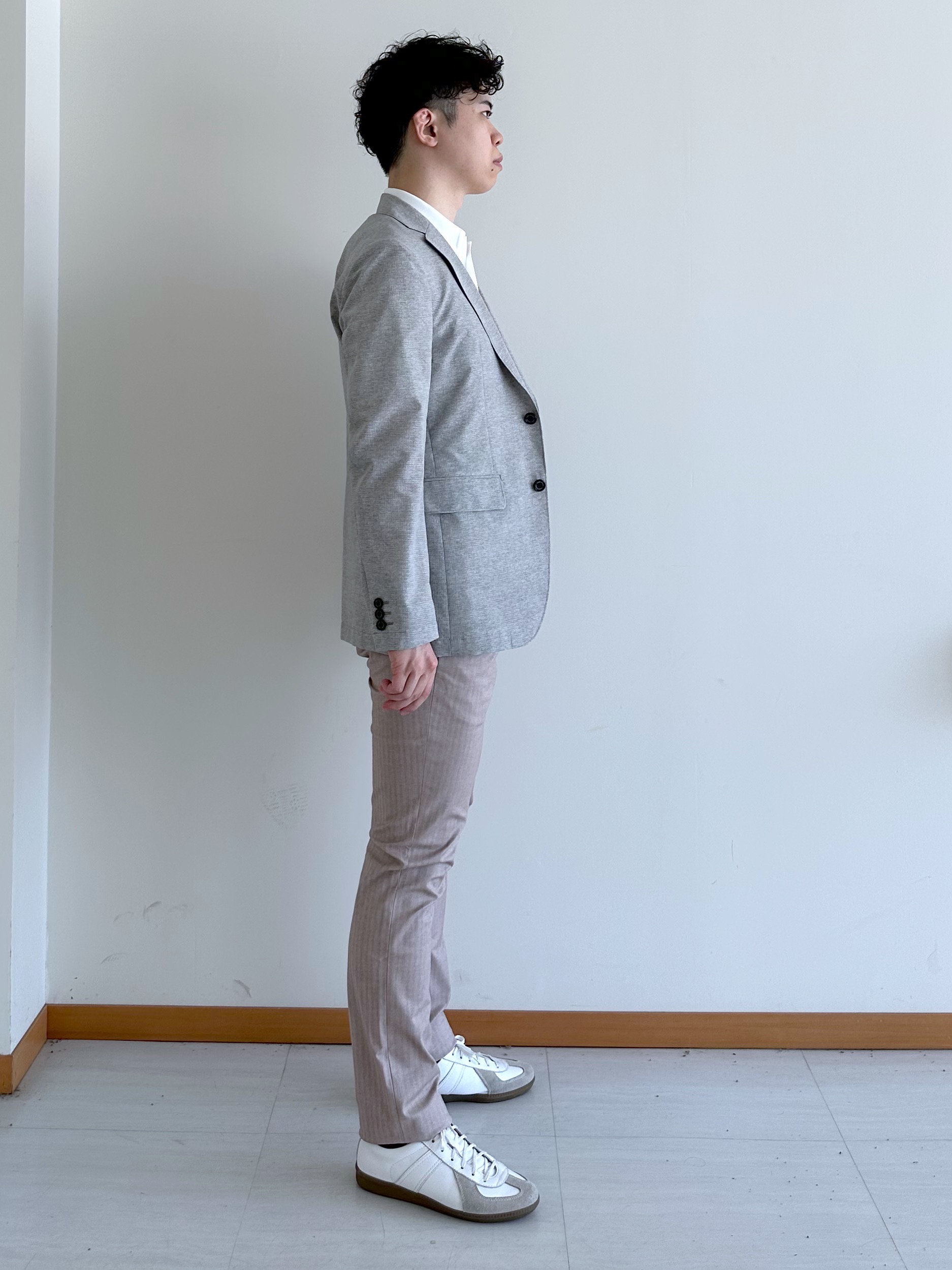 イッシーさんの「TAKEO KIKUCHI｜【抗菌防臭】COOL DOTS（R）ドビープリント ジャケット」を使ったコーディネート