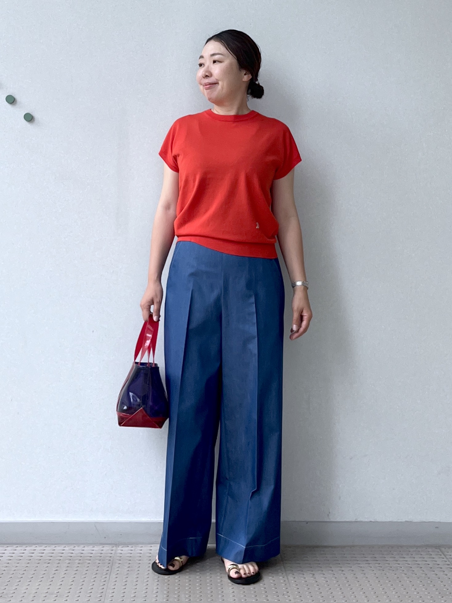 Soeさんの「DRESSTERIOR｜【ウォッシャブル】コットンシルクフレンチスリーブニット」を使ったコーディネート
