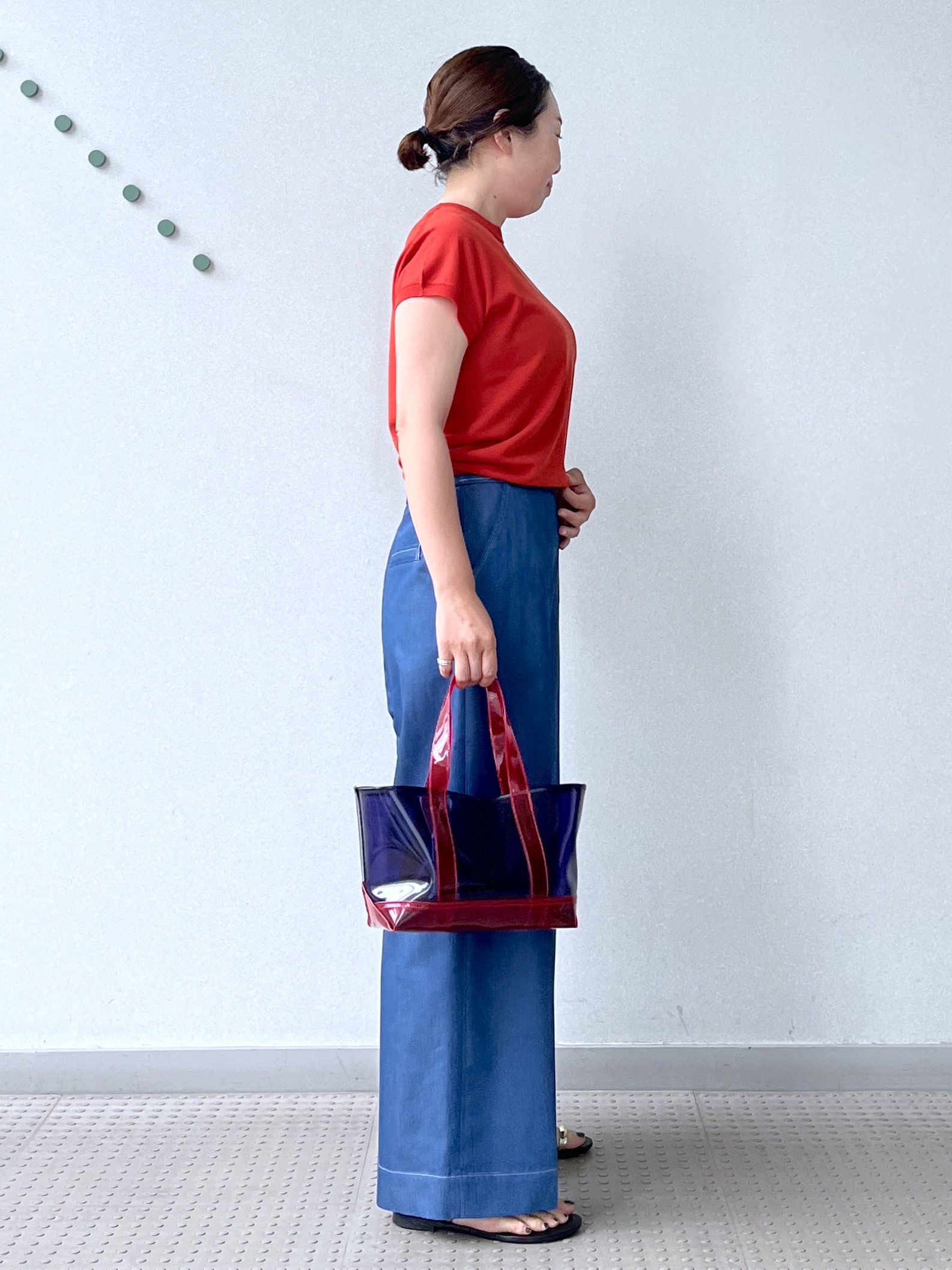 Soeさんの「DRESSTERIOR｜【ウォッシャブル】コットンシルクフレンチスリーブニット」を使ったコーディネート