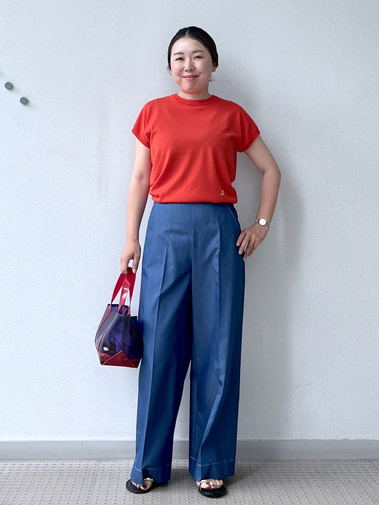 Soeさんの「DRESSTERIOR｜【ウォッシャブル】コットンシルクフレンチスリーブニット」を使ったコーディネート