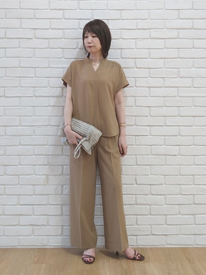 suzuさんの「UNTITLED｜【セットアップ可/UVカット】エアリークールブラウス」を使ったコーディネート