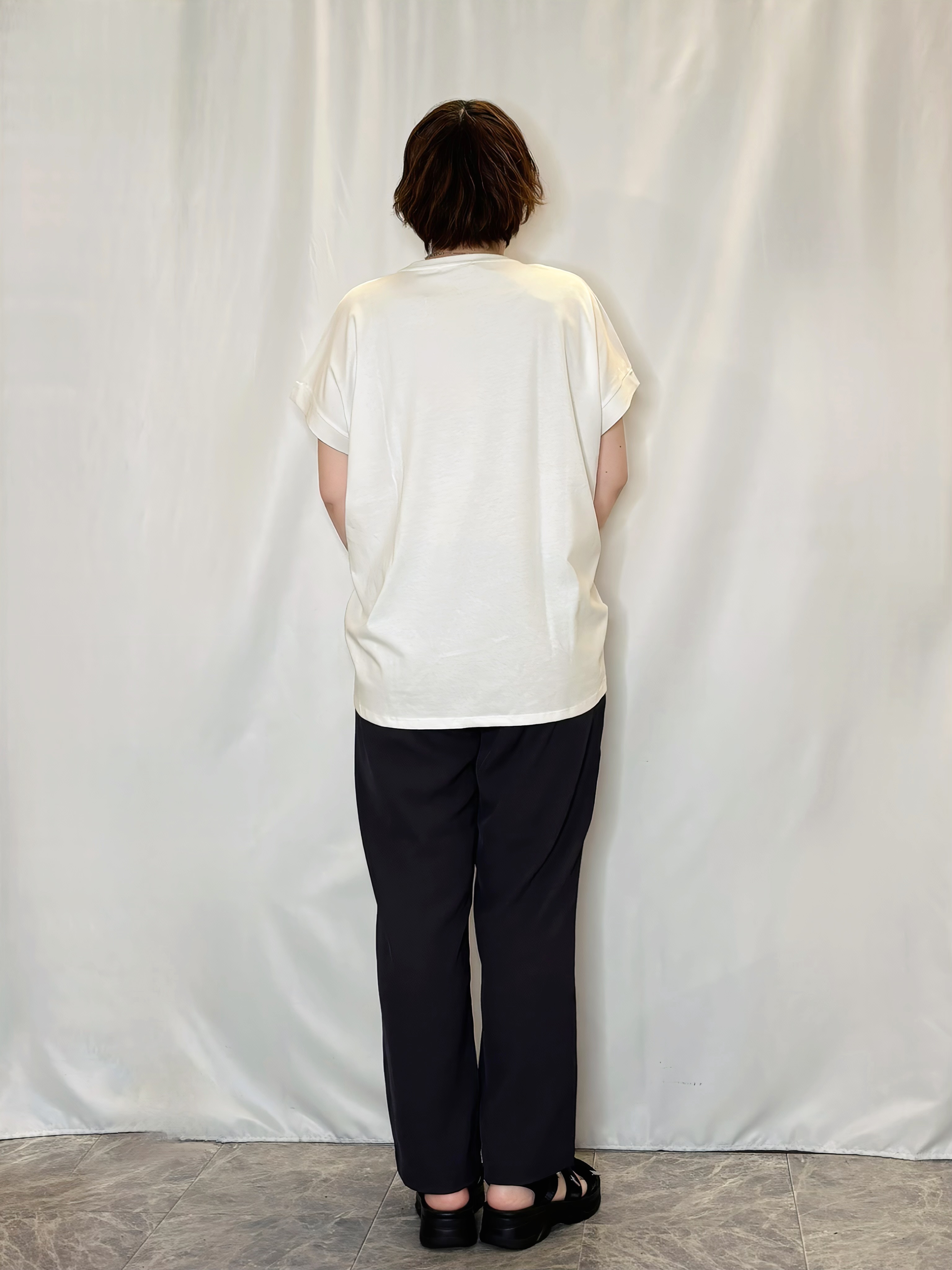 たみさんの「SHOO･LA･RUE｜【洗濯後しわになりにくい/体型カバー】二の腕も隠せる　お袖ロールアップ半袖シャツ」を使ったコーディネート