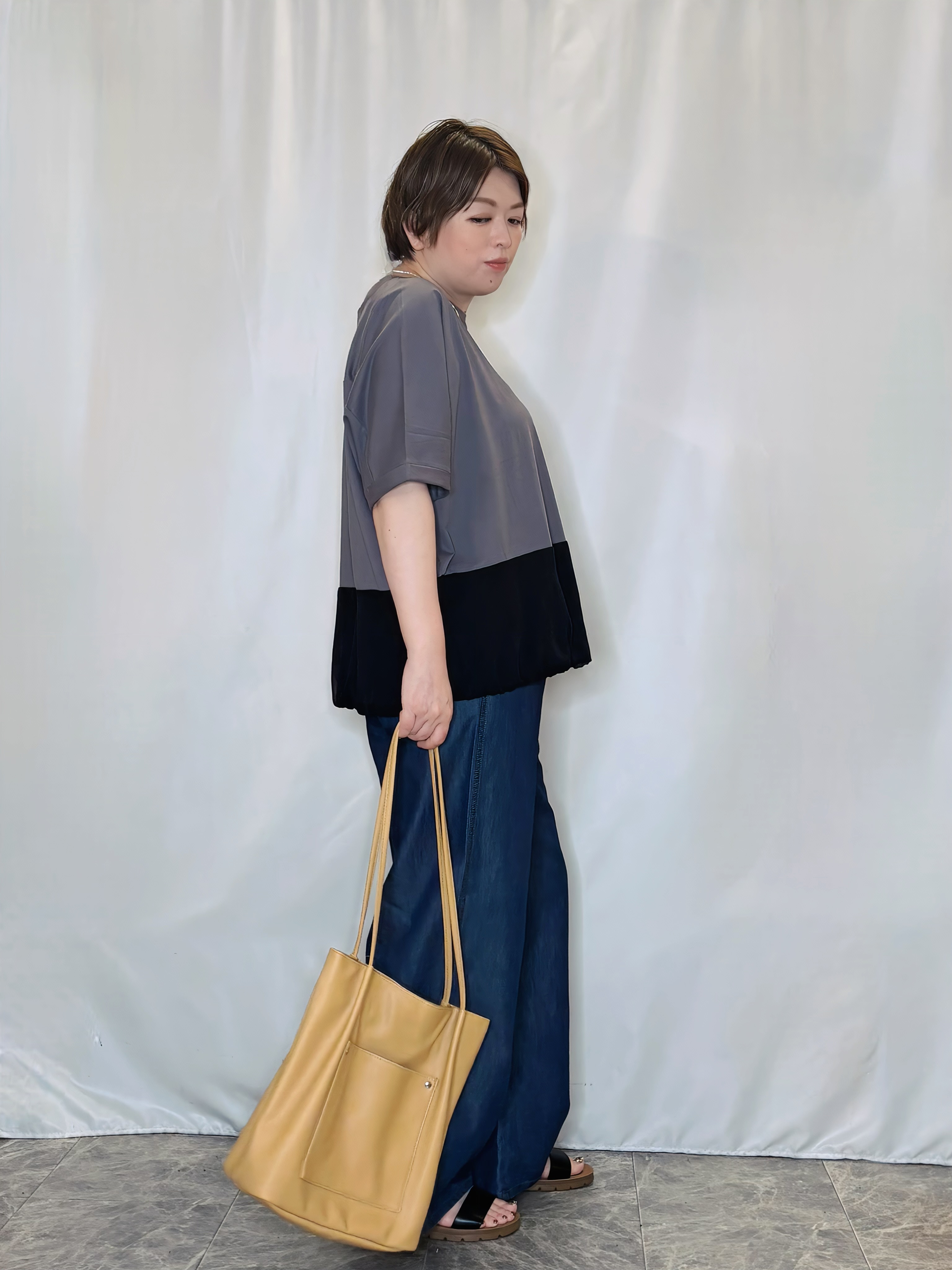 たみさんの「SHOO･LA･RUE｜【洗濯機可/体型カバー】インせず着られる 裾配色 ゆったりバルーントップス」を使ったコーディネート