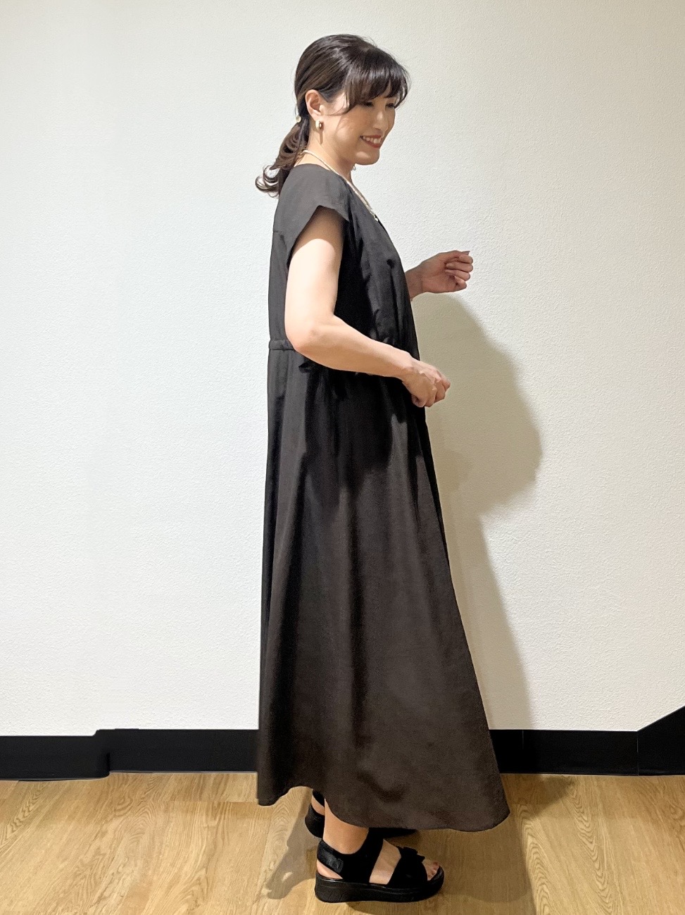 ayaさんの「Reflect｜【マシンウォッシャブル】フロントボタンワンピース」を使ったコーディネート