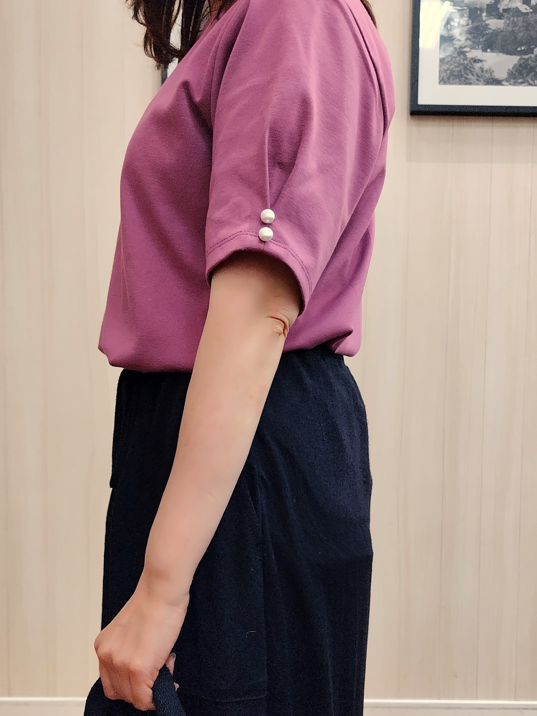 yseさんの「SHOO･LA･RUE｜【2点セット/洗濯機可/S-LL】ネックレス付き お袖パールブラウス」を使ったコーディネート
