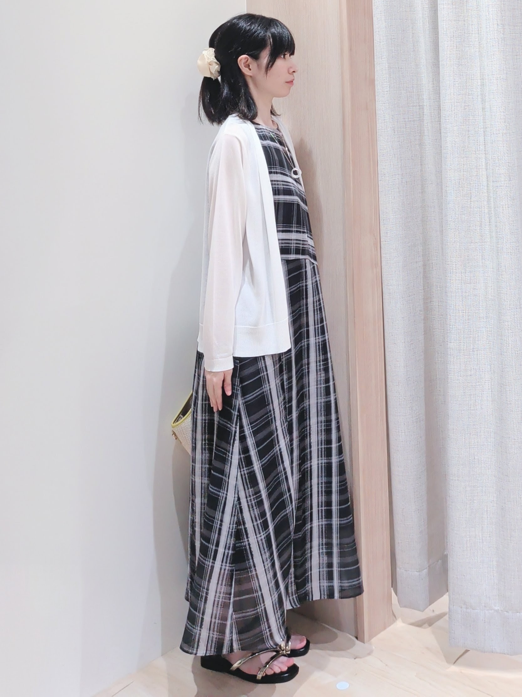 Yuiさんの「grove｜高評価！【UVカット】ベーシックショートカーディガン」を使ったコーディネート