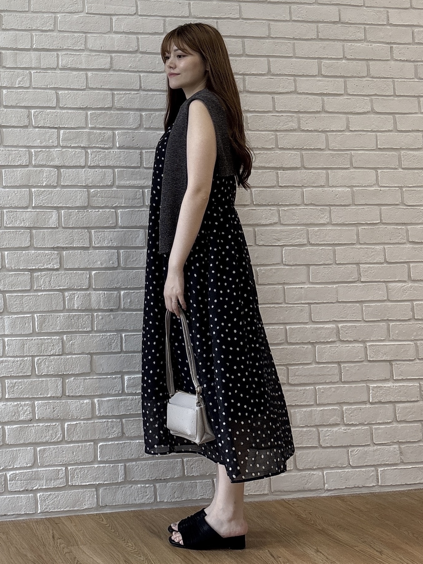 sayaさんの「grove｜ラメメッシュキーネックカーディガン」を使ったコーディネート