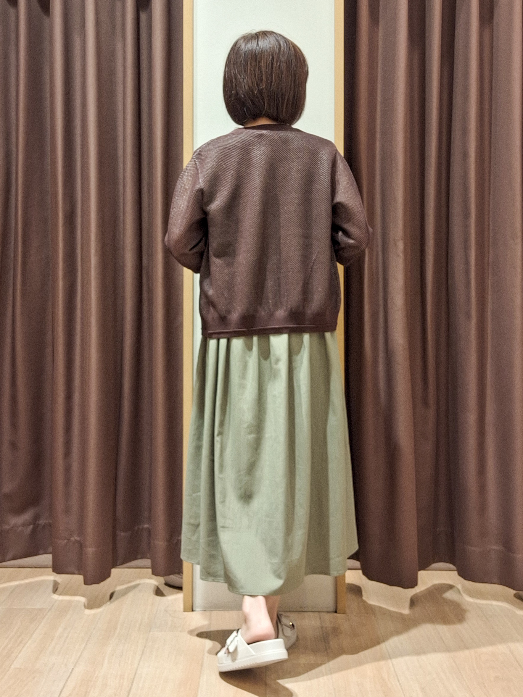 ウタさんの「grove｜【洗える】透けない、大人のメッシュカーディガン」を使ったコーディネート