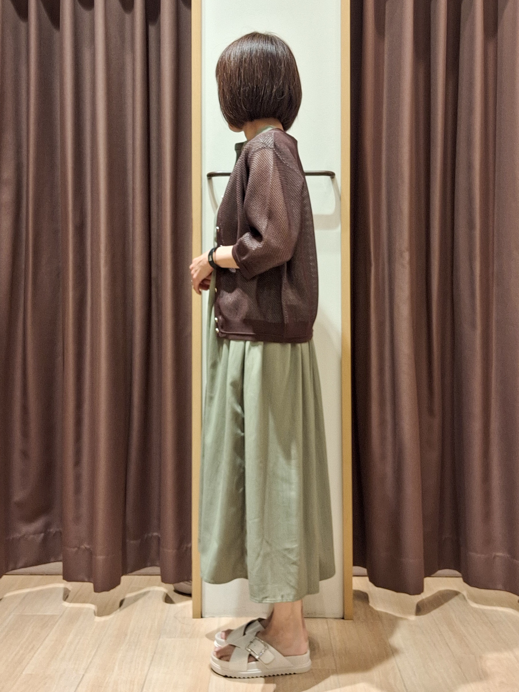 ウタさんの「grove｜【洗える】透けない、大人のメッシュカーディガン」を使ったコーディネート