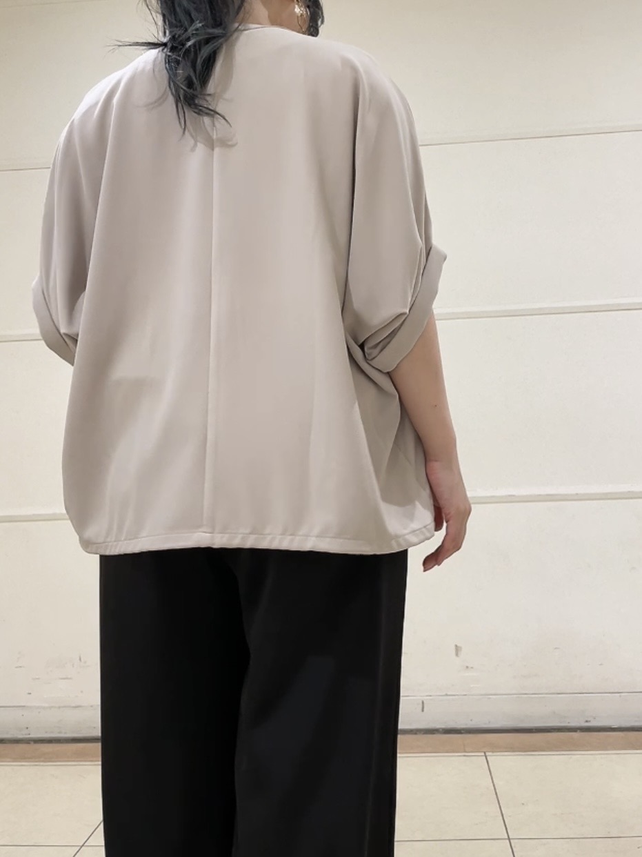 watanabeさんの「UNTITLED｜【秋羽織り/着る日傘】ドルマンフォルムブルゾン」を使ったコーディネート