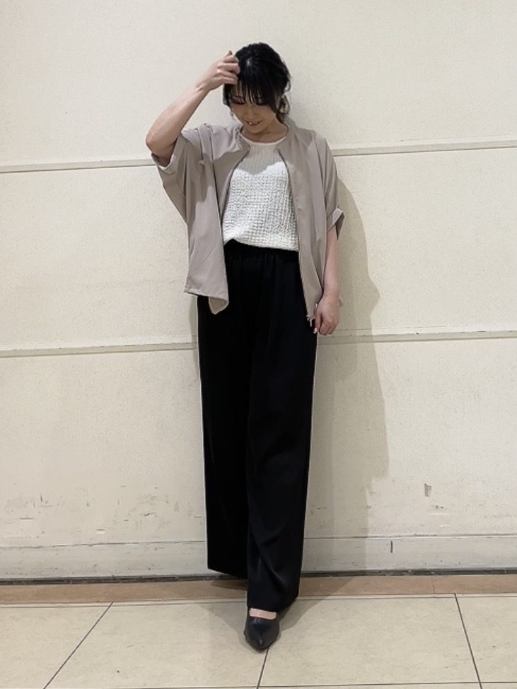 watanabeさんの「UNTITLED｜【秋羽織り/着る日傘】ドルマンフォルムブルゾン」を使ったコーディネート