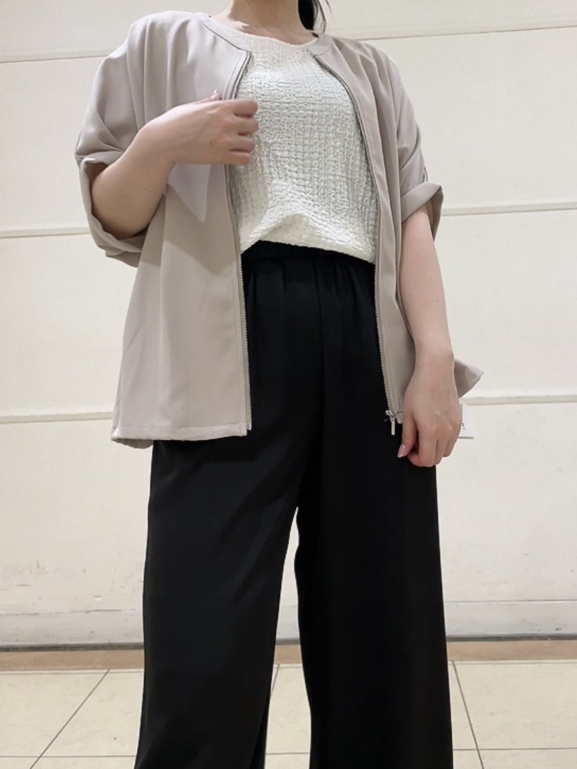 watanabeさんの「UNTITLED｜【秋羽織り/着る日傘】ドルマンフォルムブルゾン」を使ったコーディネート