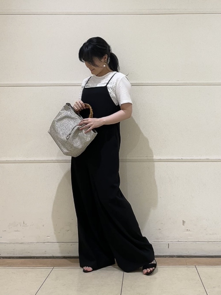 watanabeさんの「UNTITLED｜【洗える】レイヤード風レースコンビTシャツ」を使ったコーディネート