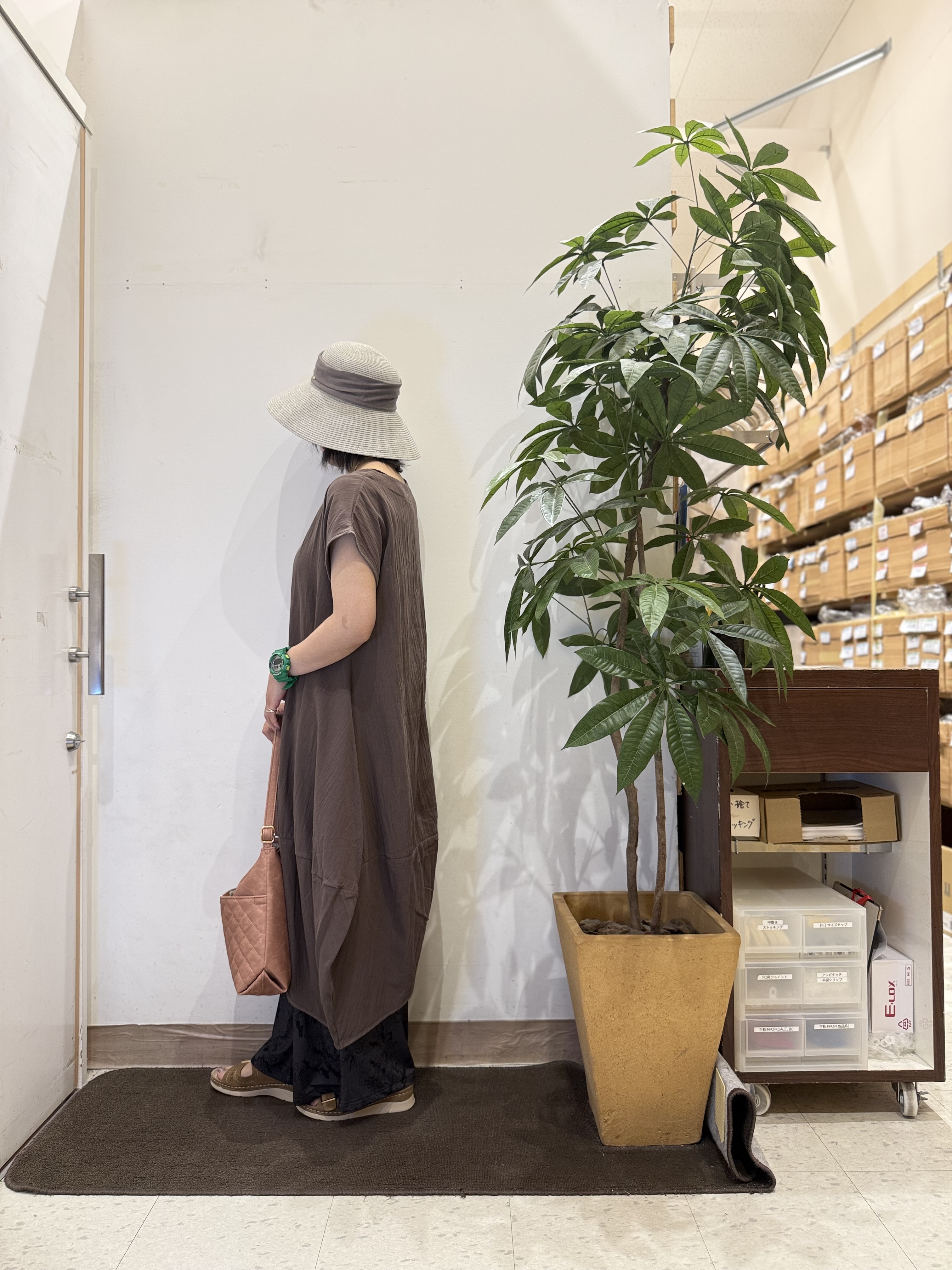 misakiさんの「SHOO･LA･RUE｜【S-LL/洗濯機可/体型カバー】綿100％ ふんわりラインが女性らしい コクーンワンピース」を使ったコーディネート