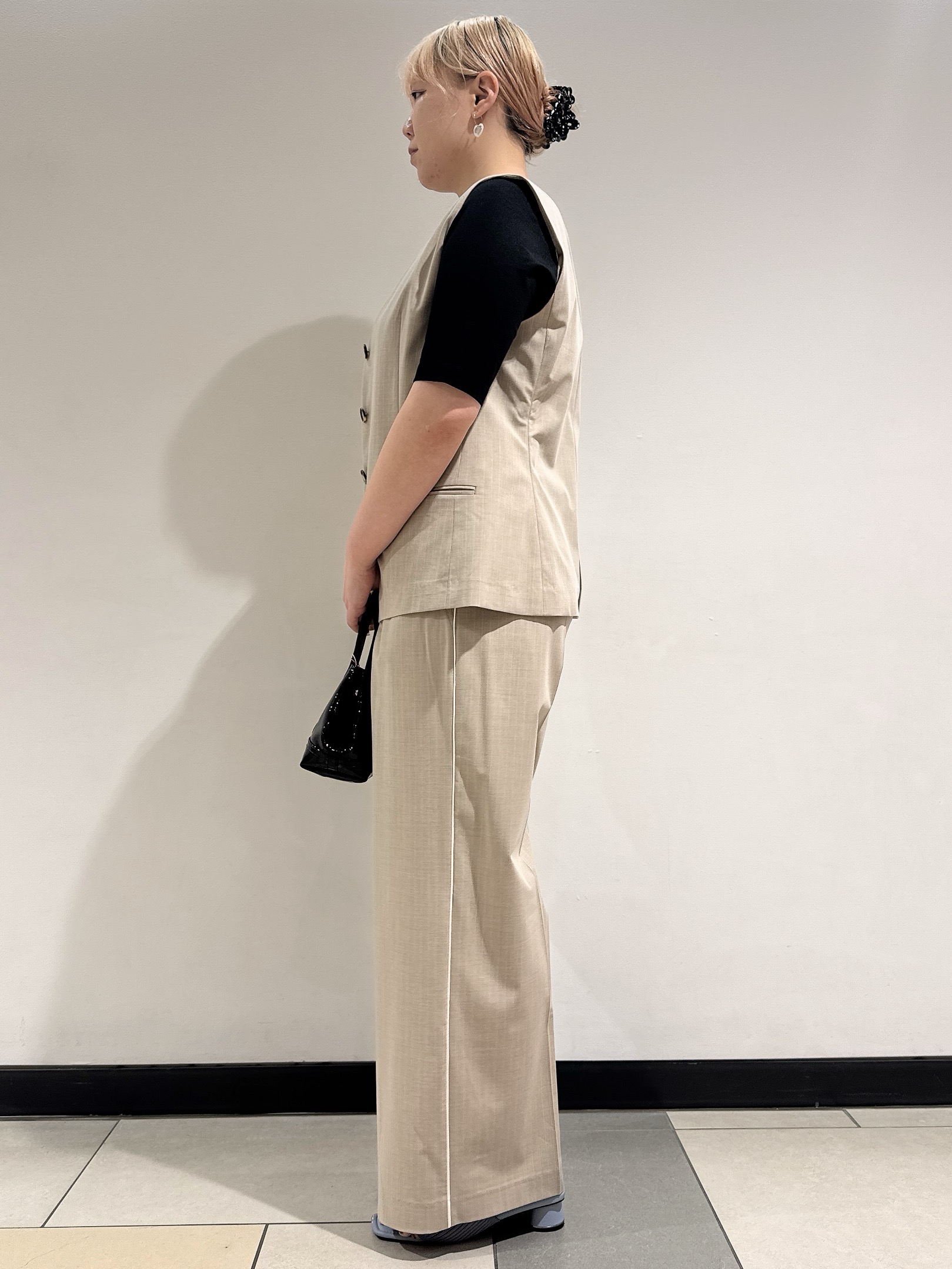 なかもとあきさんの「DRESSTERIOR｜【接触冷感/UVカット/抗菌防臭/しわ防止】クールデオドラント スクエアネックプルオーバー」を使ったコーディネート