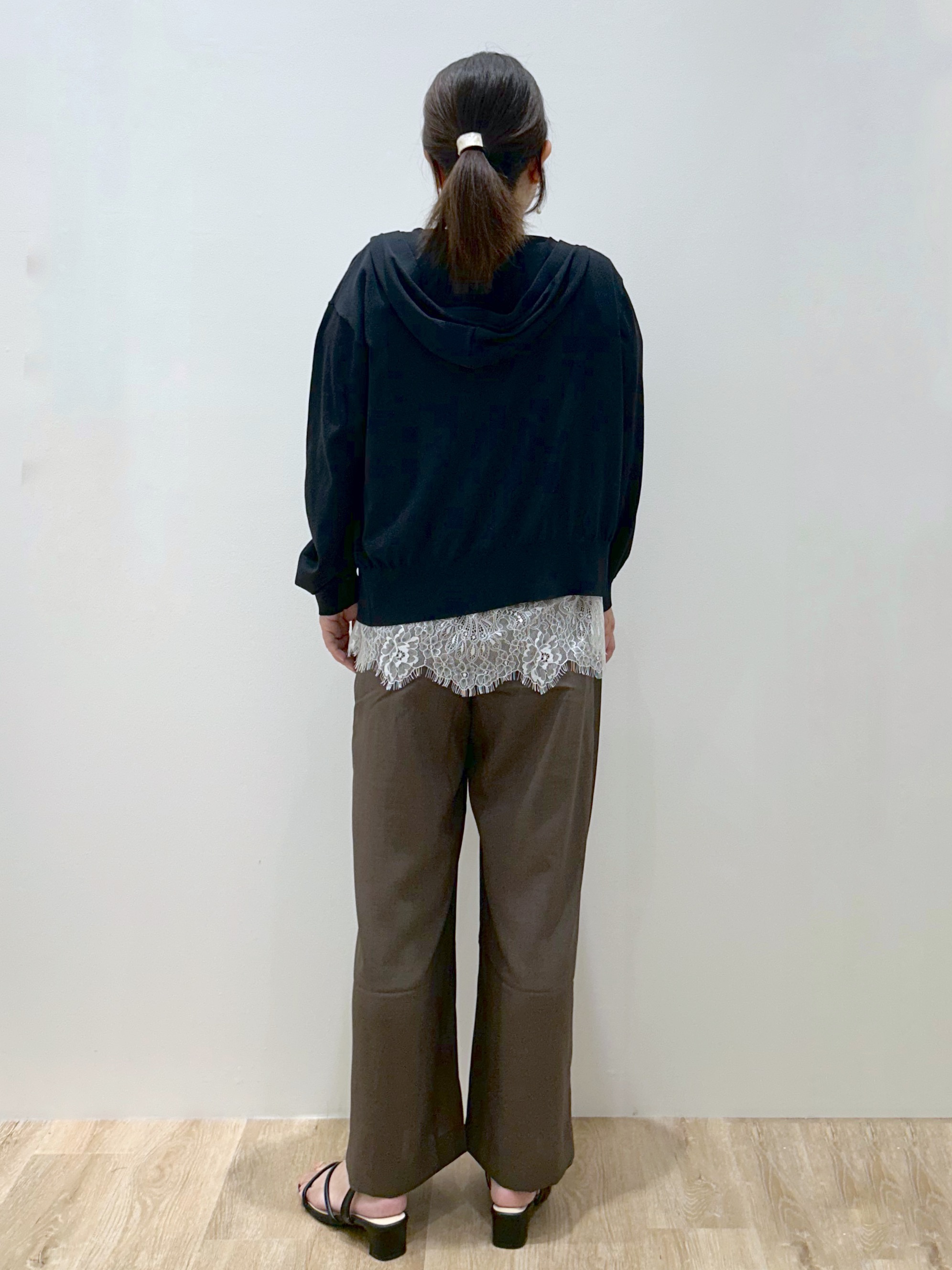 hiroさんの「OPAQUE.CLIP｜【UVケア／遮熱性】フーディニットカーディガン《洗濯機OK／抗ピル》」を使ったコーディネート