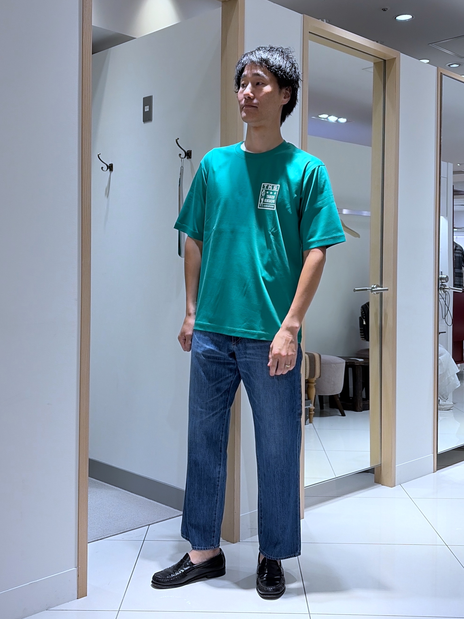 mutoさんの「TAKEO KIKUCHI｜【BOWLER HAT LABEL】アイスクリアコットン ラッキーセブン 半袖Tシャツ」を使ったコーディネート