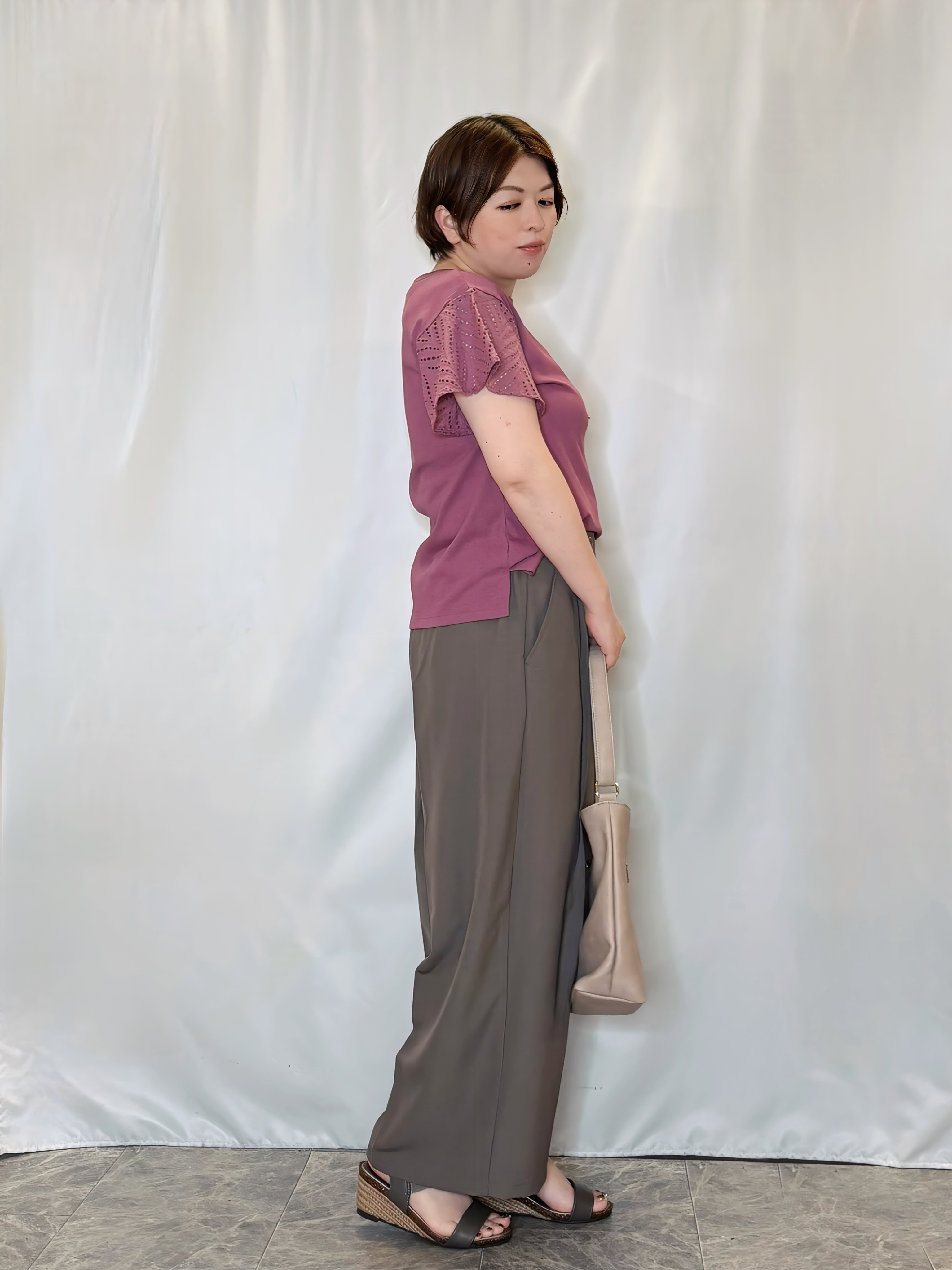 たみさんの「SHOO･LA･RUE｜【S-LL/洗濯機可/体型カバー】汗じみが気になりにくい お袖レースフレアTシャツ」を使ったコーディネート