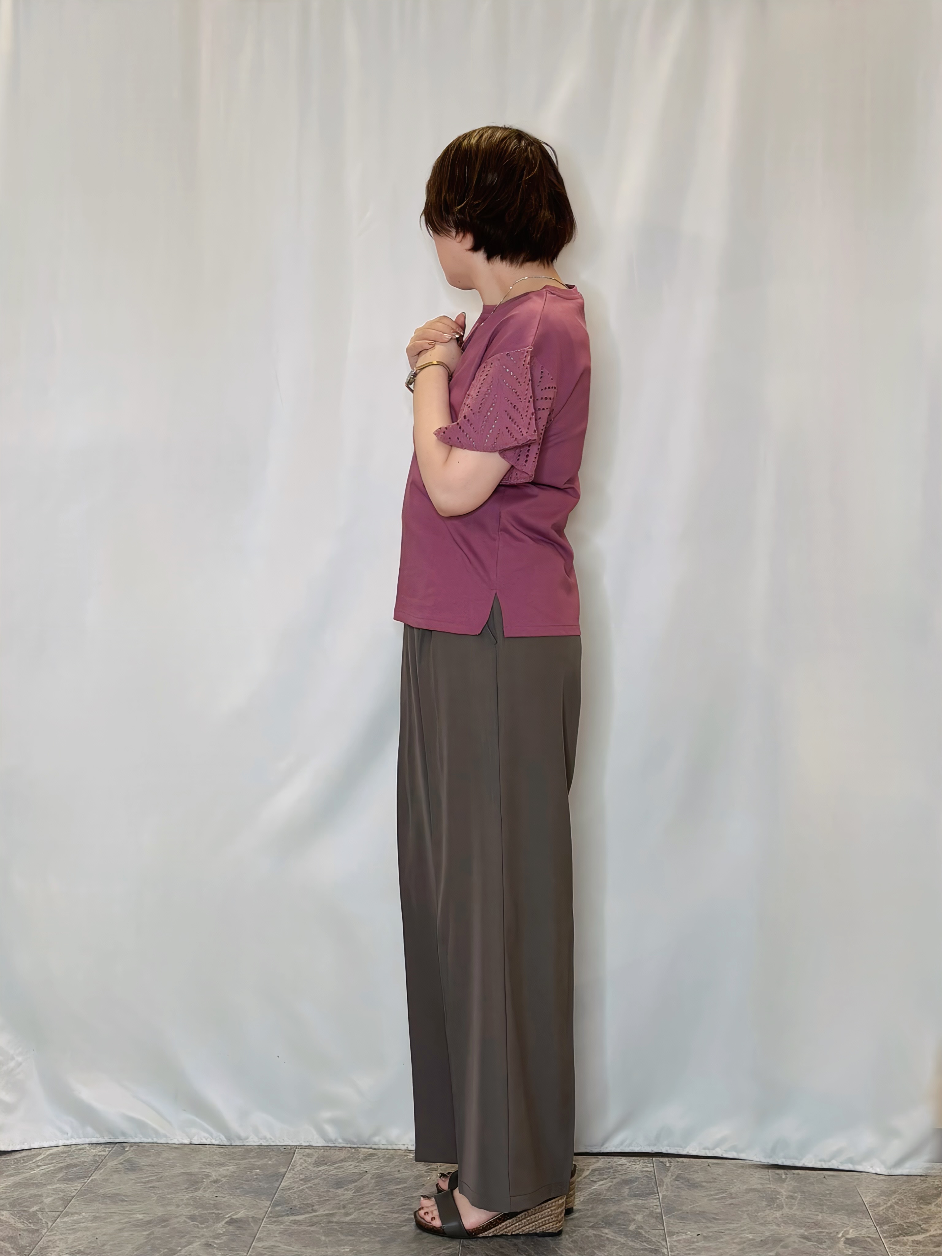 たみさんの「SHOO･LA･RUE｜【S-LL/洗濯機可/体型カバー】汗じみが気になりにくい お袖レースフレアTシャツ」を使ったコーディネート