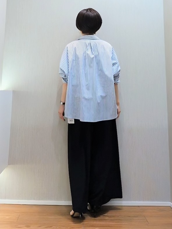 ミズタさんの「UNTITLED｜【接触冷感/吸水速乾/UVカット】ドルマンスリーブシャツ」を使ったコーディネート