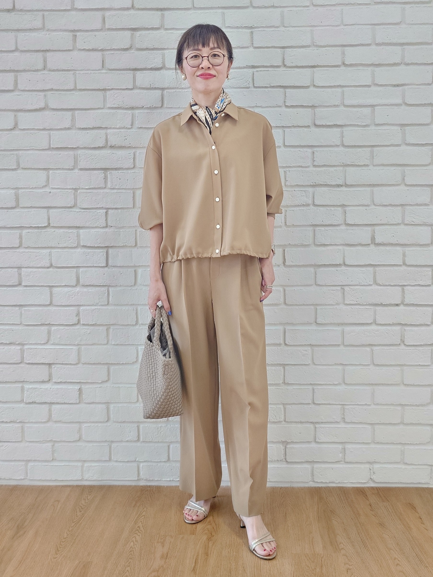 MUTSUKOさんの「UNTITLED｜【秋羽織り/セットアップ可/UVカット】エアリークールドロストシャツ」を使ったコーディネート
