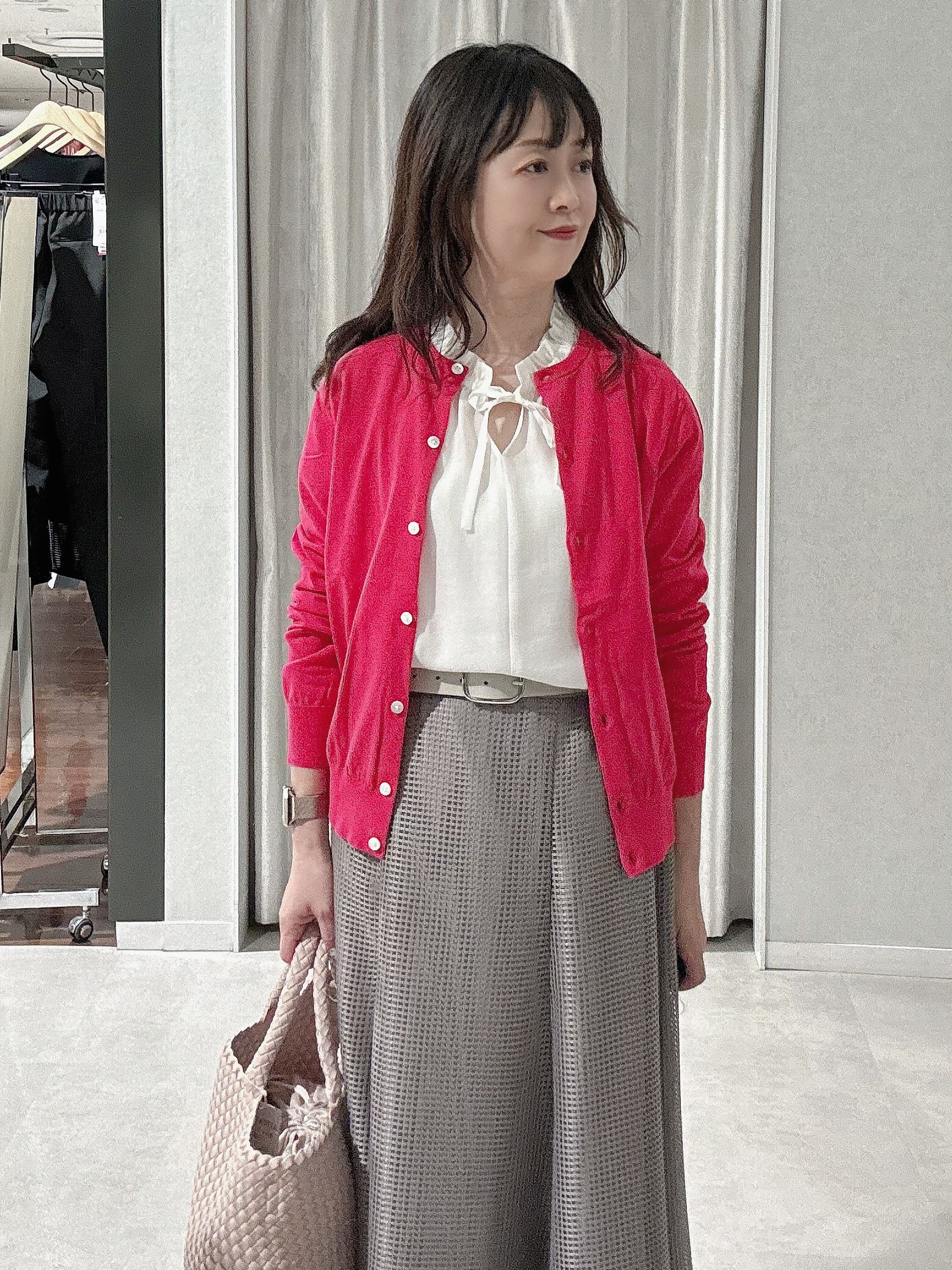 makiさんの「UNTITLED｜◆【9色展開/アンサンブル可】コットンクルーネックカーディガン」を使ったコーディネート