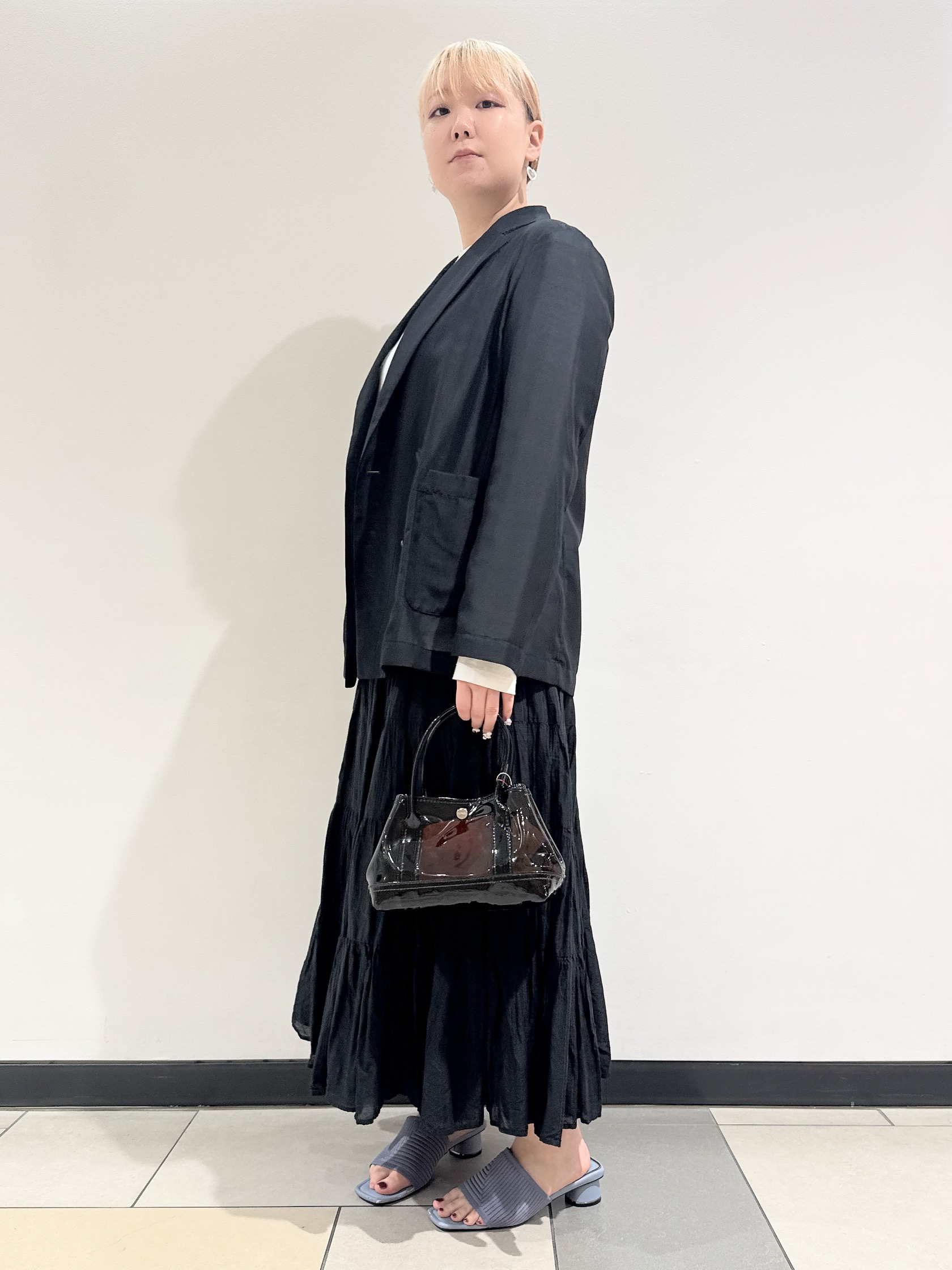 なかもとあきさんの「DRESSTERIOR｜【セットアップ可/吸水速乾/ウォッシャブル】リネンブレンドオックスダブルジャケット」を使ったコーディネート