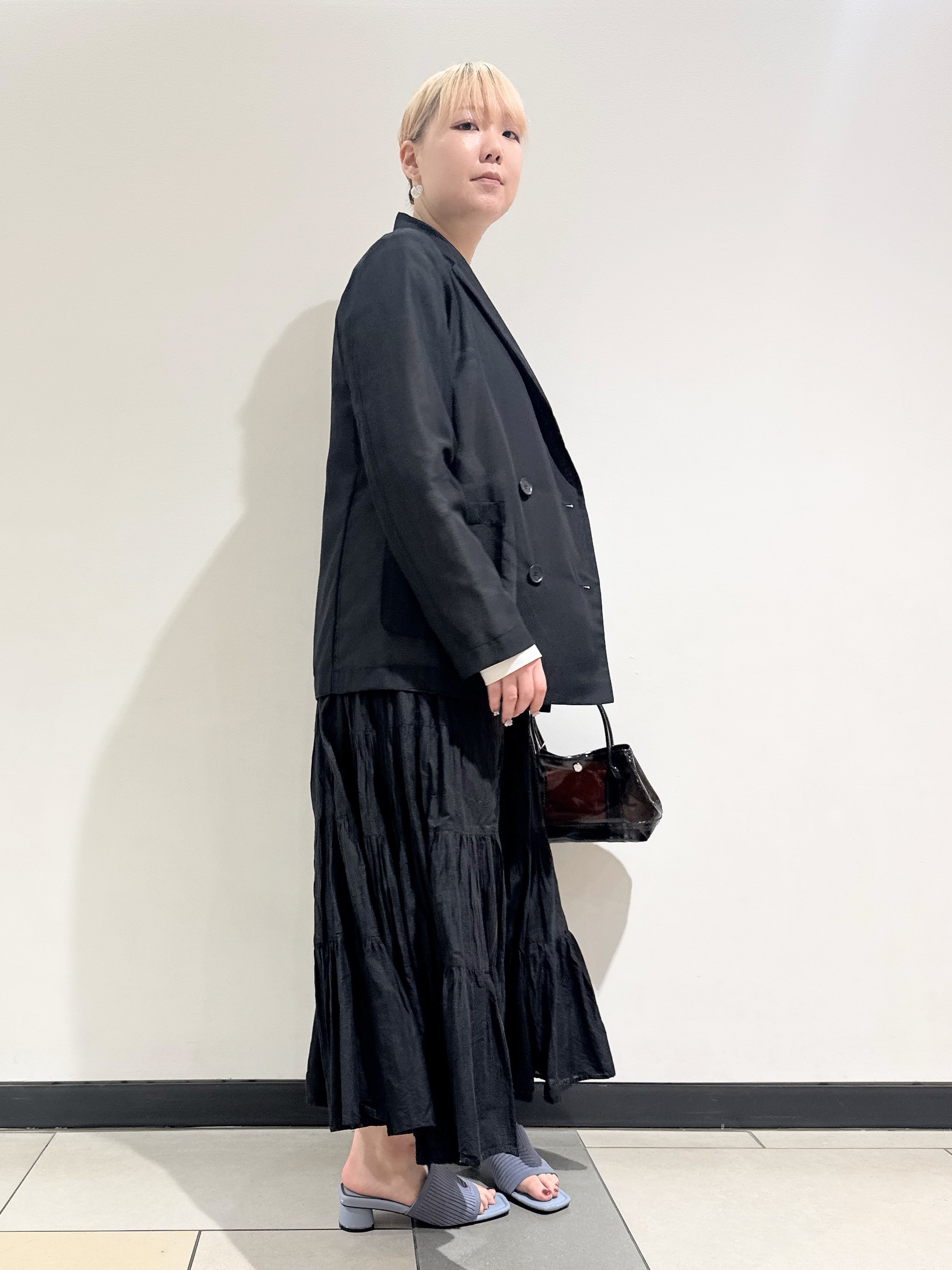 なかもとあきさんの「DRESSTERIOR｜【セットアップ可/吸水速乾/ウォッシャブル】リネンブレンドオックスダブルジャケット」を使ったコーディネート