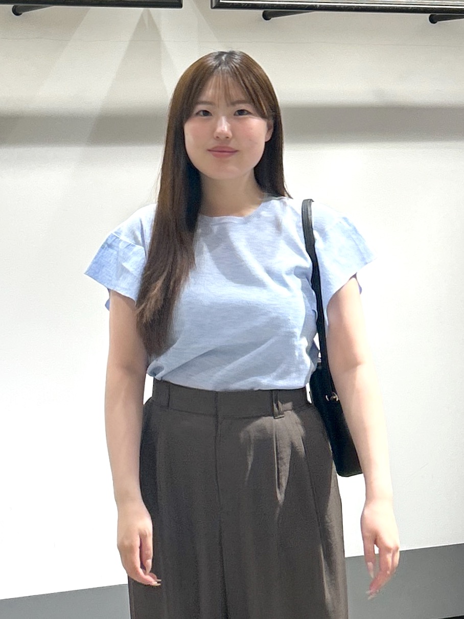 sayaさんの「OPAQUE.CLIP｜『STORY Web7月掲載』ドライタッチラメニット《UV／洗える／6col》」を使ったコーディネート