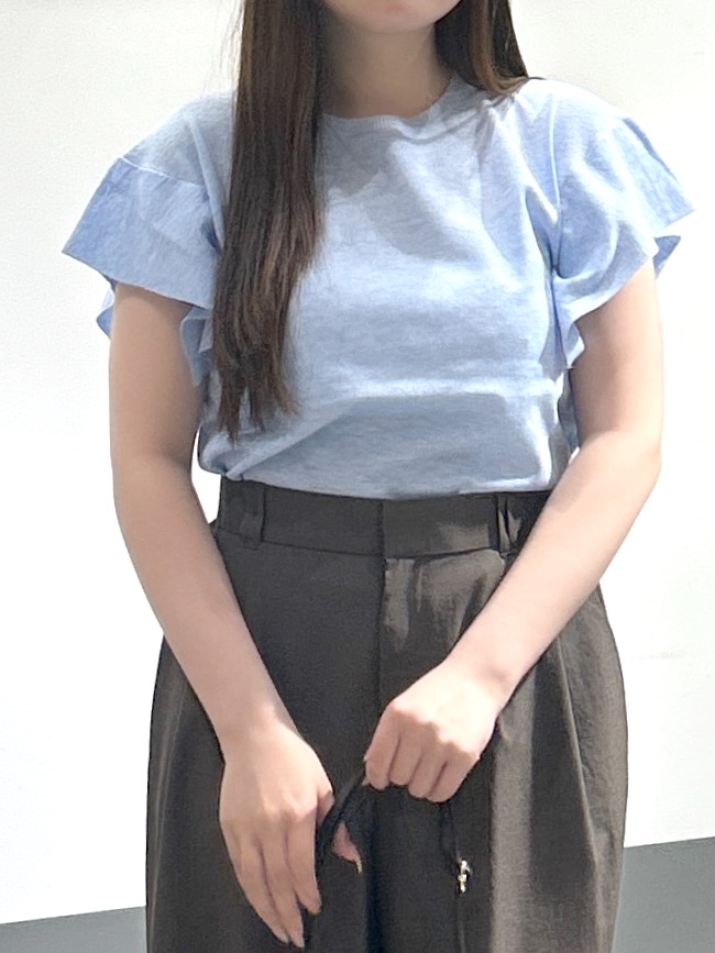sayaさんの「OPAQUE.CLIP｜『STORY Web7月掲載』ドライタッチラメニット《UV／洗える／6col》」を使ったコーディネート