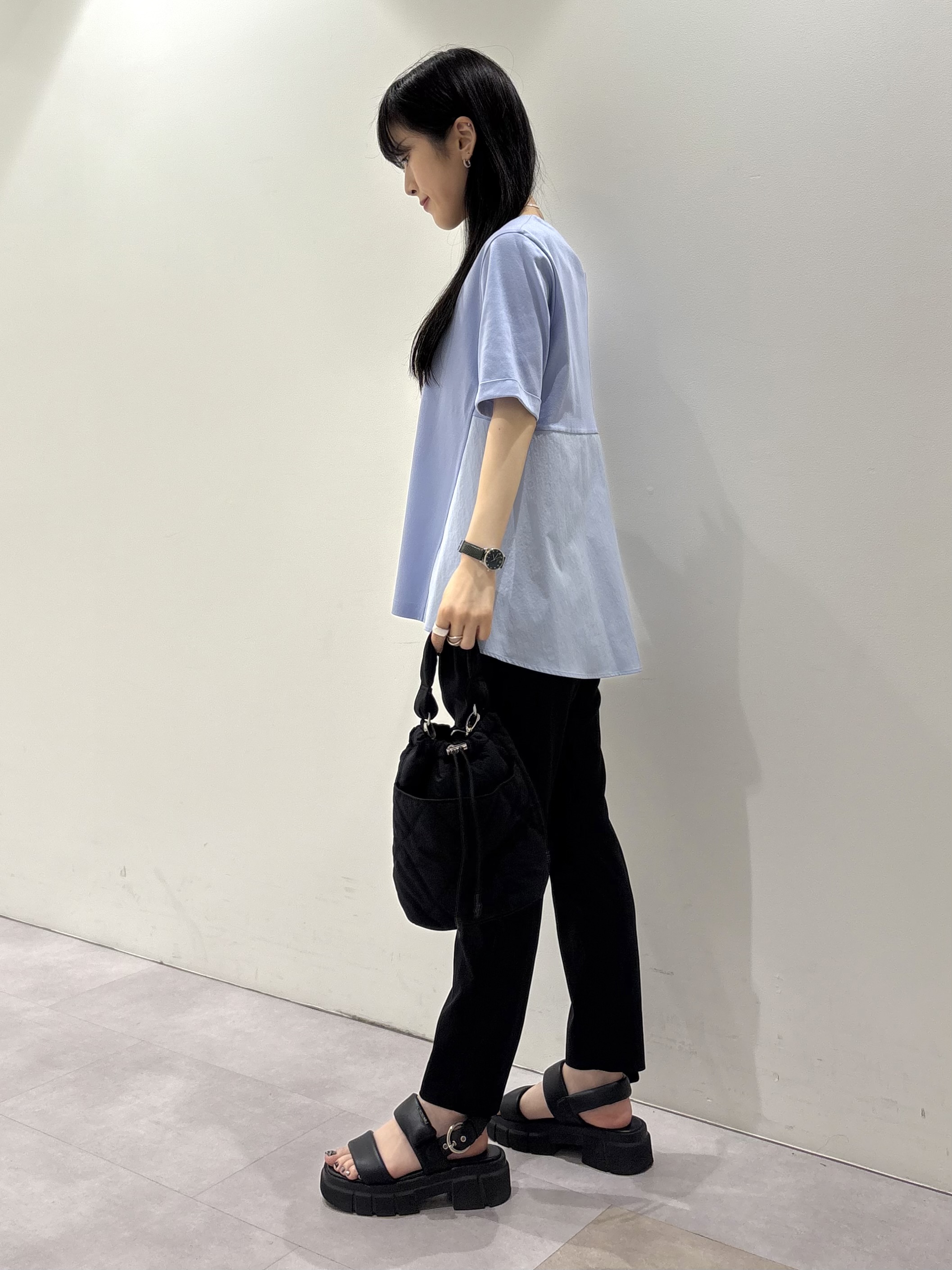 KEIKOさんの「INDIVI｜【バックシャン】異素材ドッキングプルオーバー」を使ったコーディネート