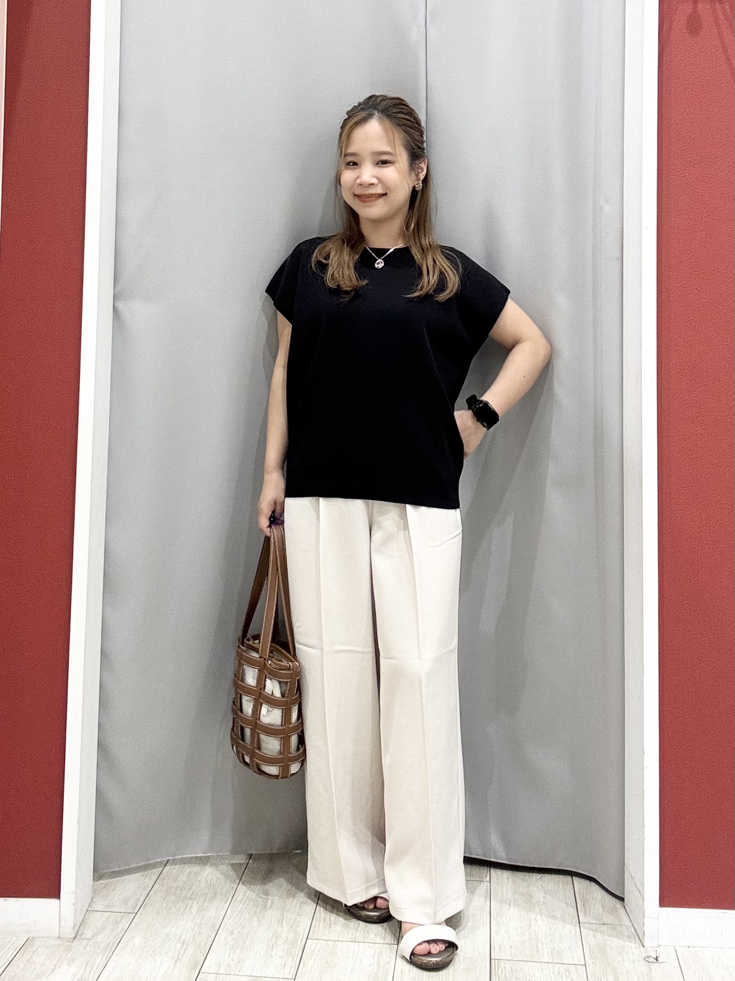 shioさんの「SHOO･LA･RUE｜【洗濯機可/S-LL】インせず着られる 大人シンプルニット」を使ったコーディネート
