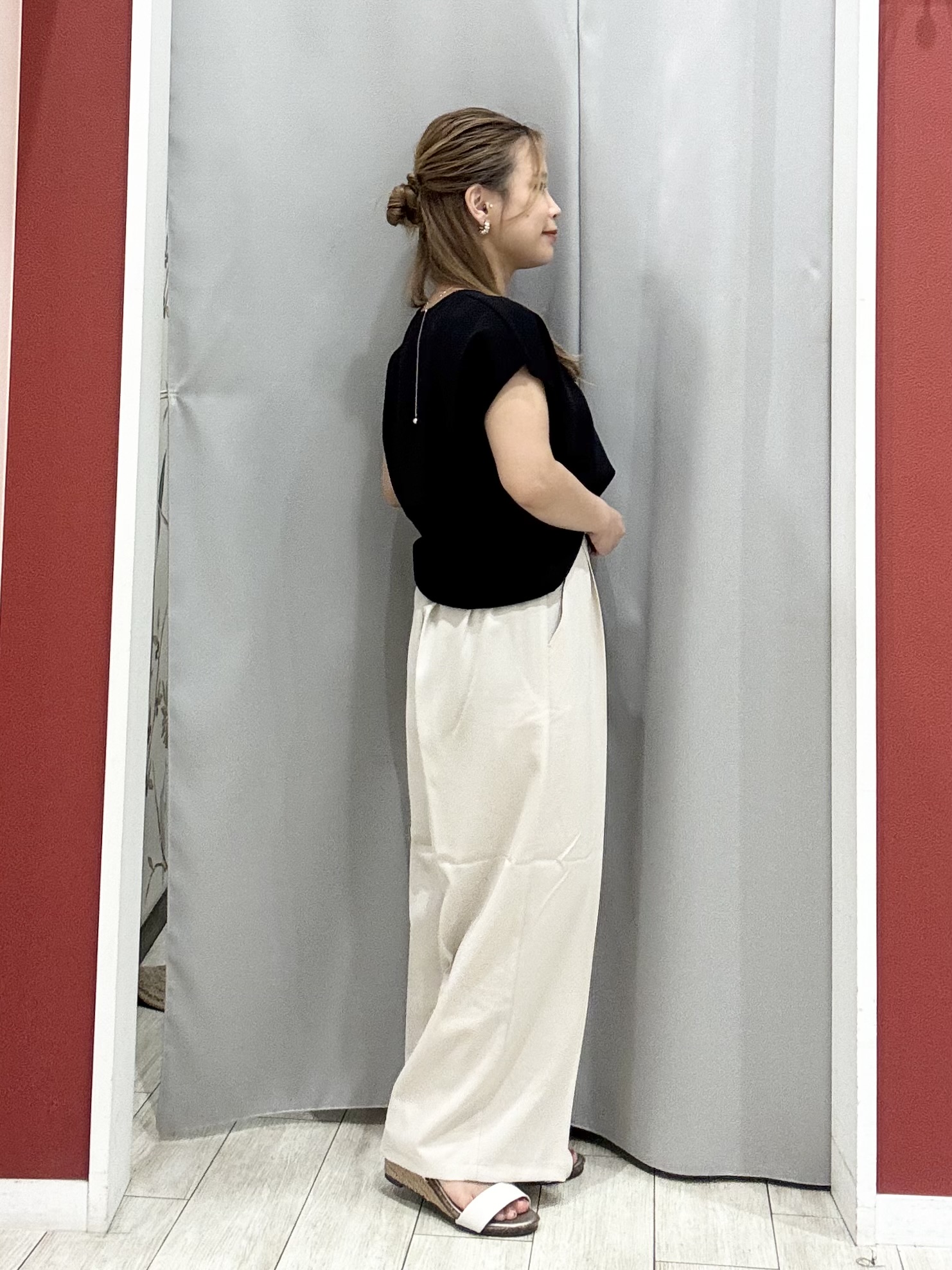 shioさんの「SHOO･LA･RUE｜【洗濯機可/S-LL】インせず着られる 大人シンプルニット」を使ったコーディネート