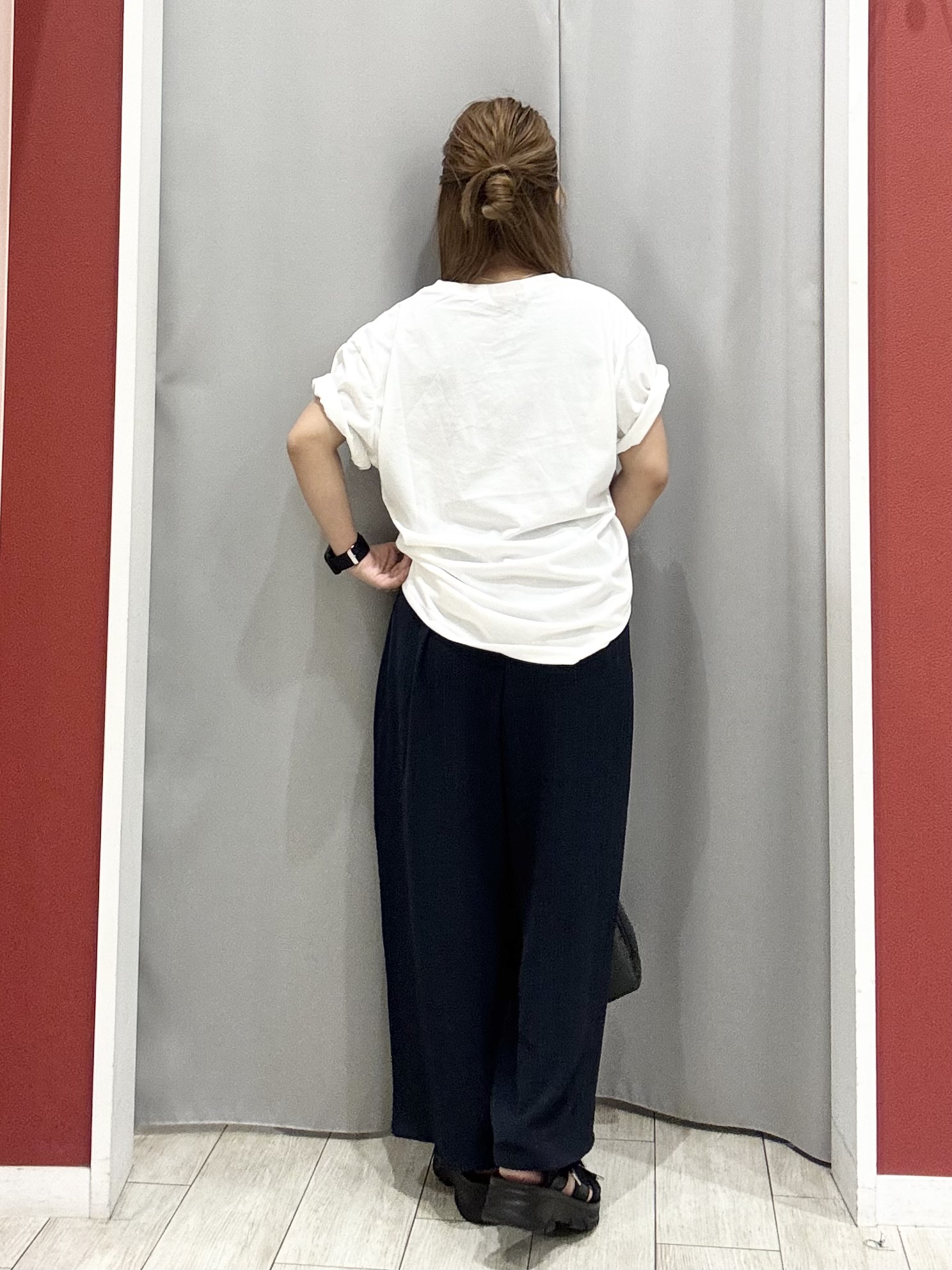shioさんの「SHOO･LA･RUE｜【S-LL/洗濯機可】選べる4柄　デイリー使いにぴったりな 大人の頼れるTシャツ」を使ったコーディネート