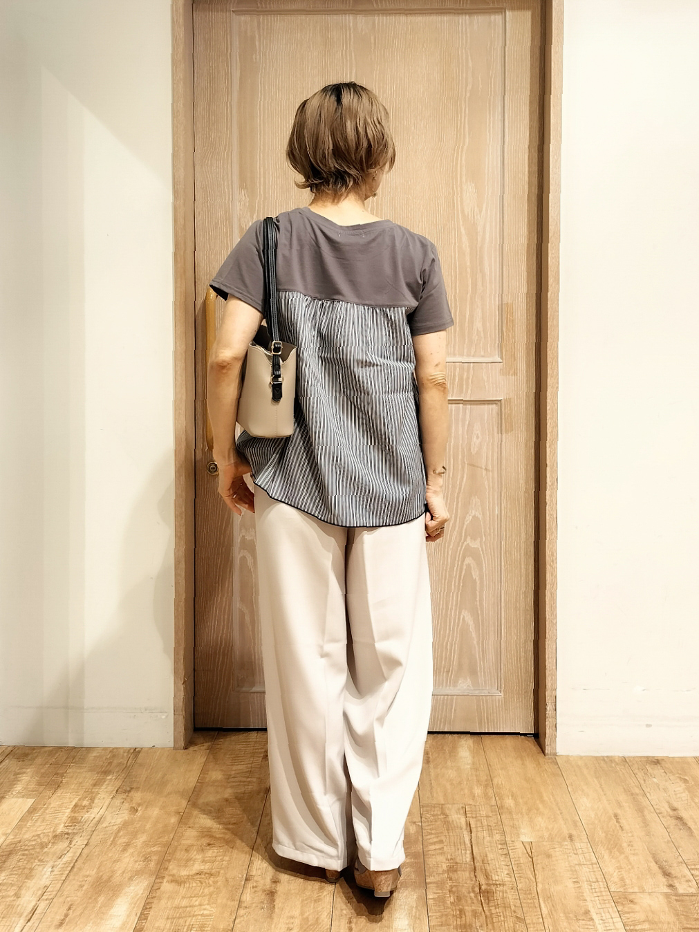 YUKIさんの「SHOO･LA･RUE｜【S-LL/洗濯機可/体型カバー】インせずサマ見え ビスチェ風異素材ドッキングTシャツ」を使ったコーディネート