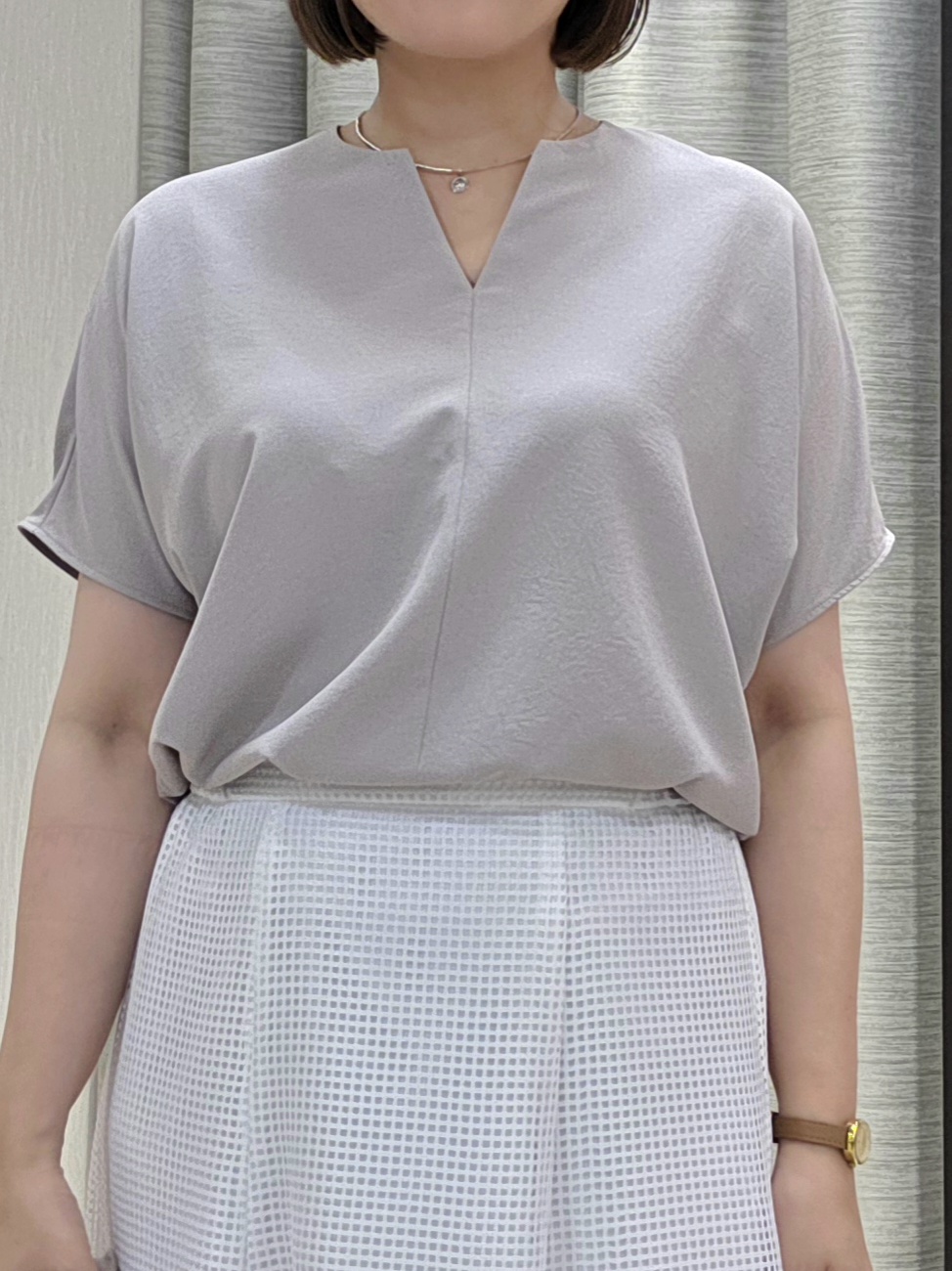 naokoさんの「UNTITLED｜【UV/接触冷感/セットアップ可】リラクシーキーVネックブラウス」を使ったコーディネート